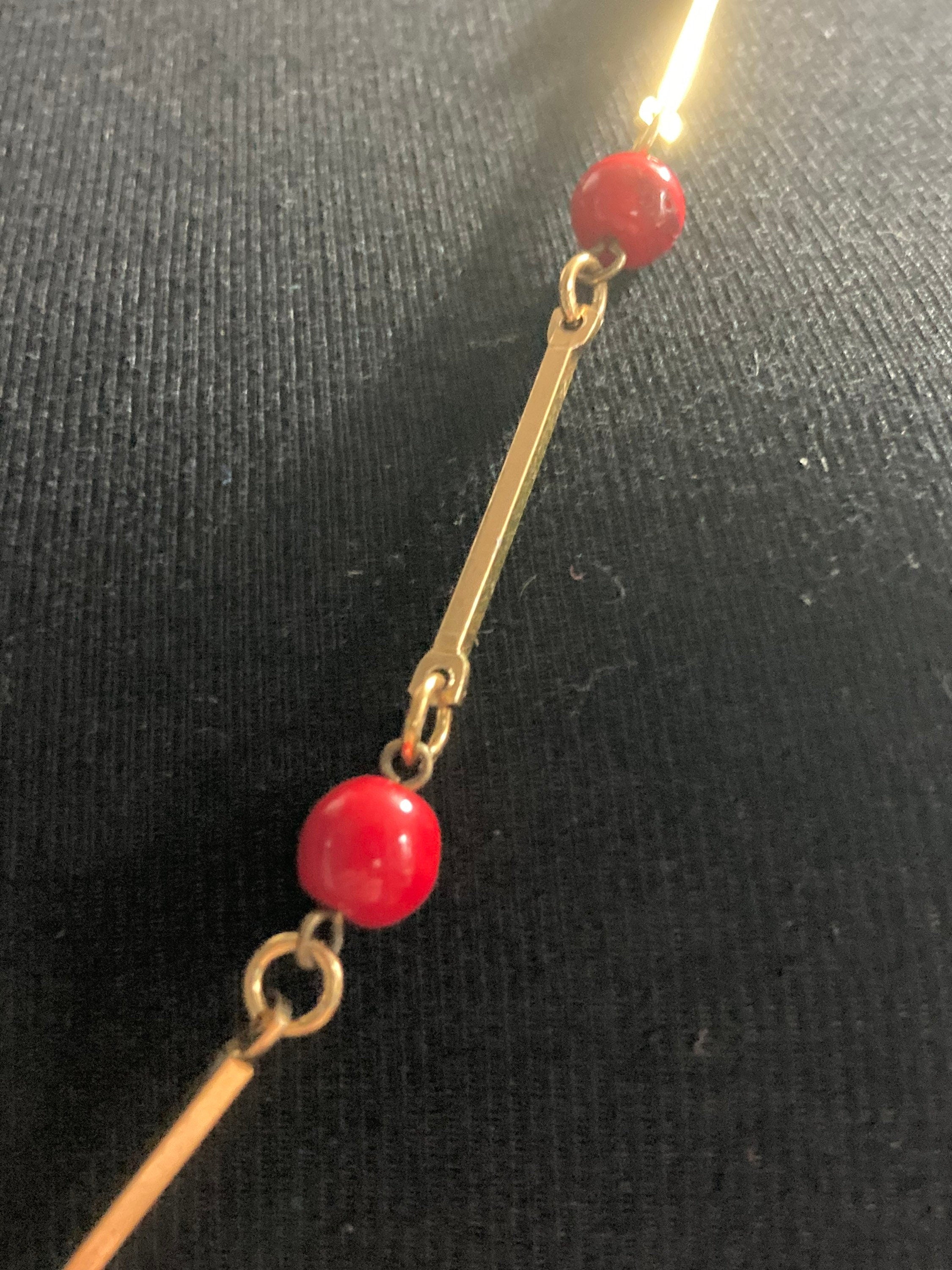 Vintage 83cm gold tone bar red glass beaded chain link station necklace