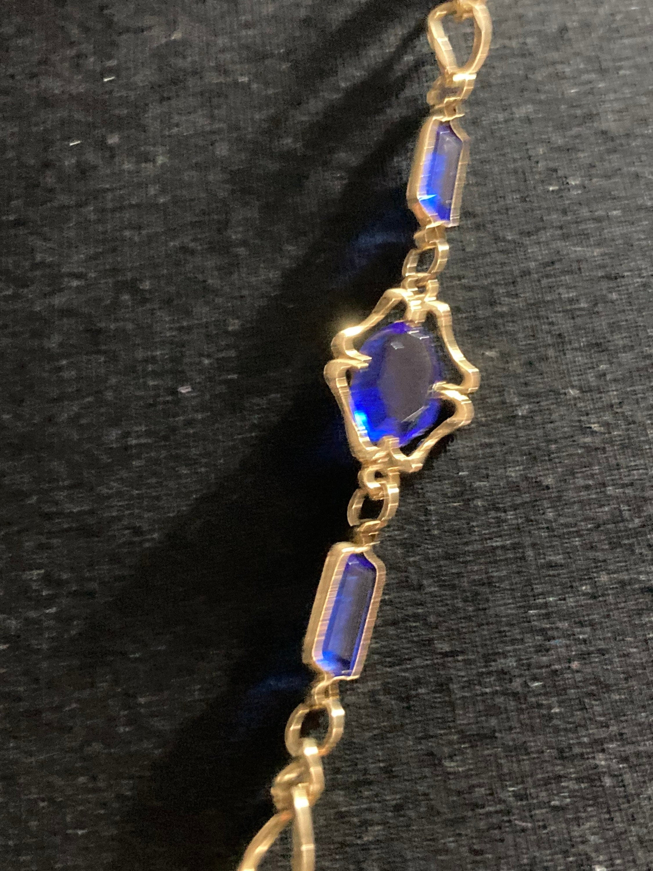 Vintage 76cm gold tone rivière bright cobalt blue glass bezel chain link station necklace