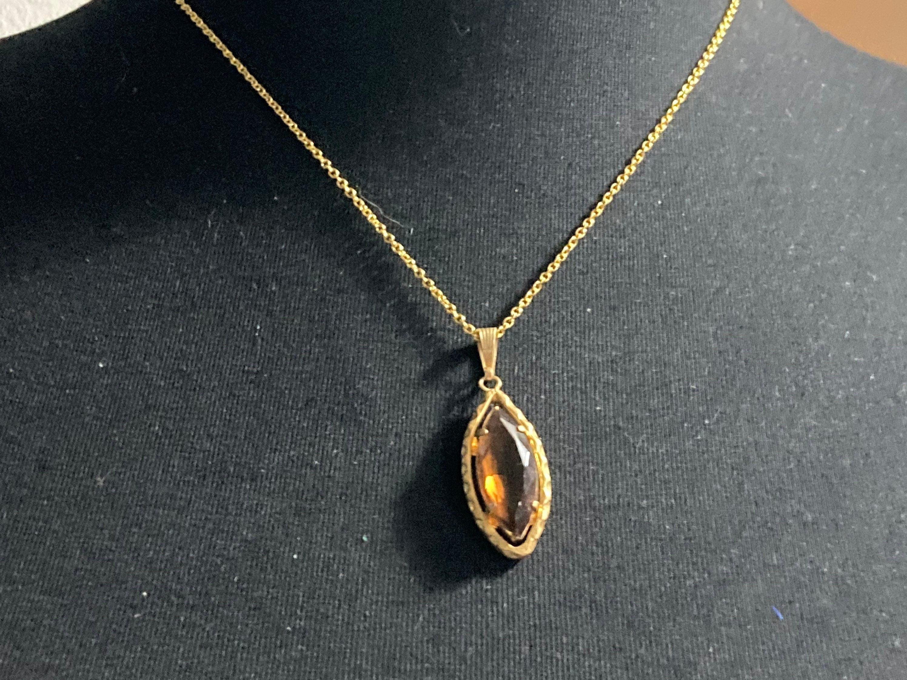 Vintage gold tone metal brown cognac glass pendant necklace