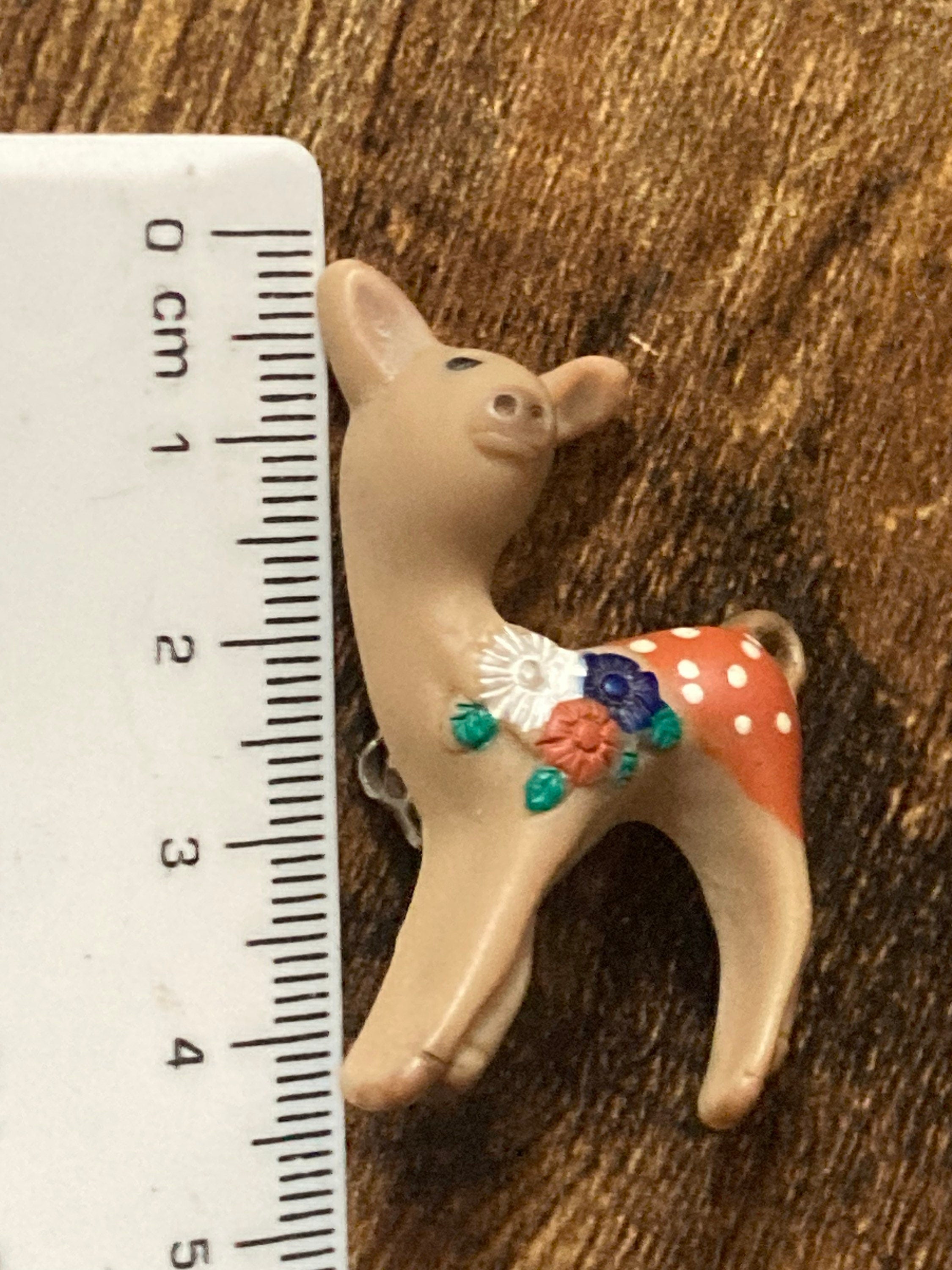 Vintage kitsch early plastic floral deer Fawn brooch alpine Austrian