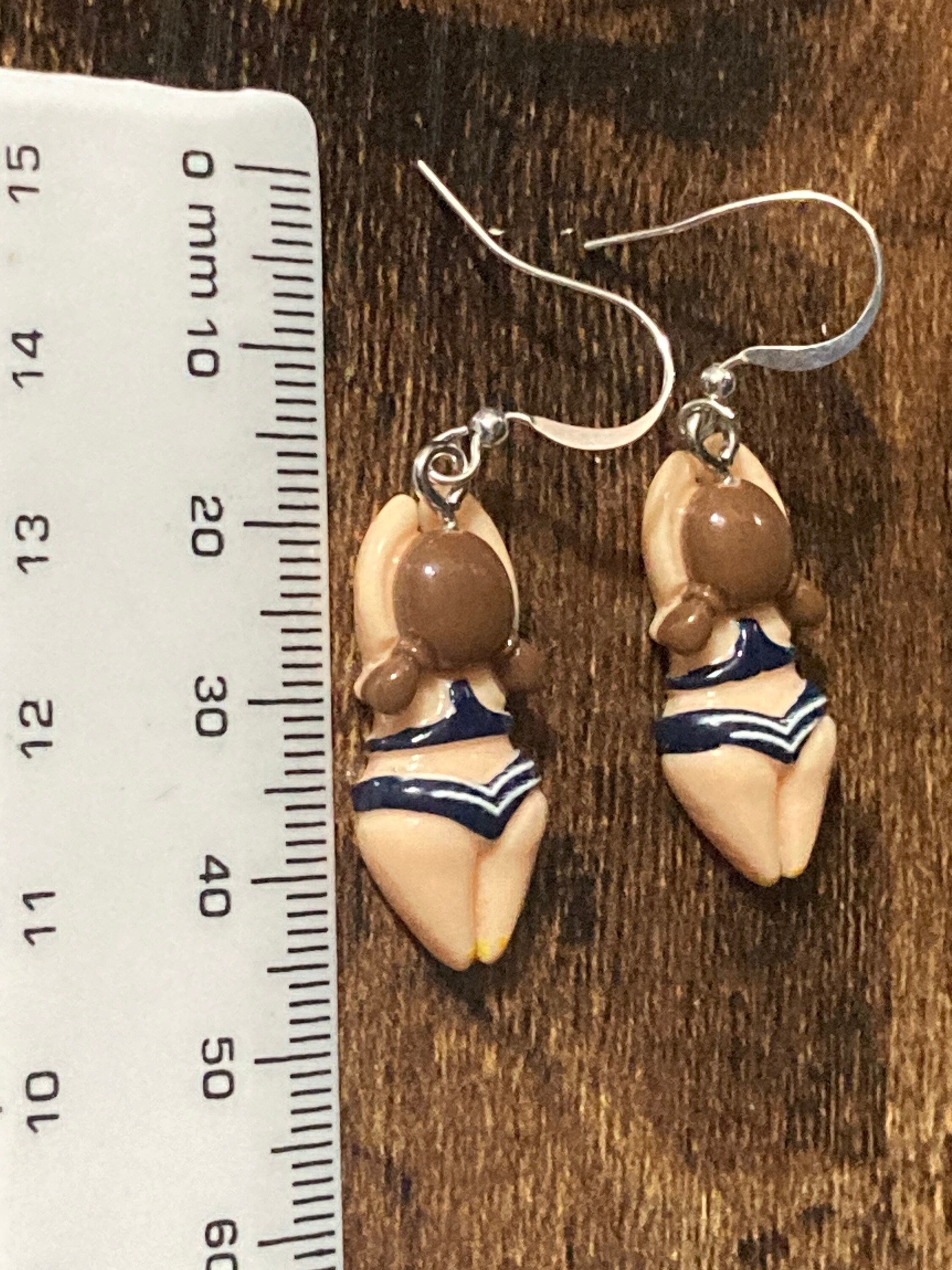 Lady open swimming drop earrings pierced ears for swimmers