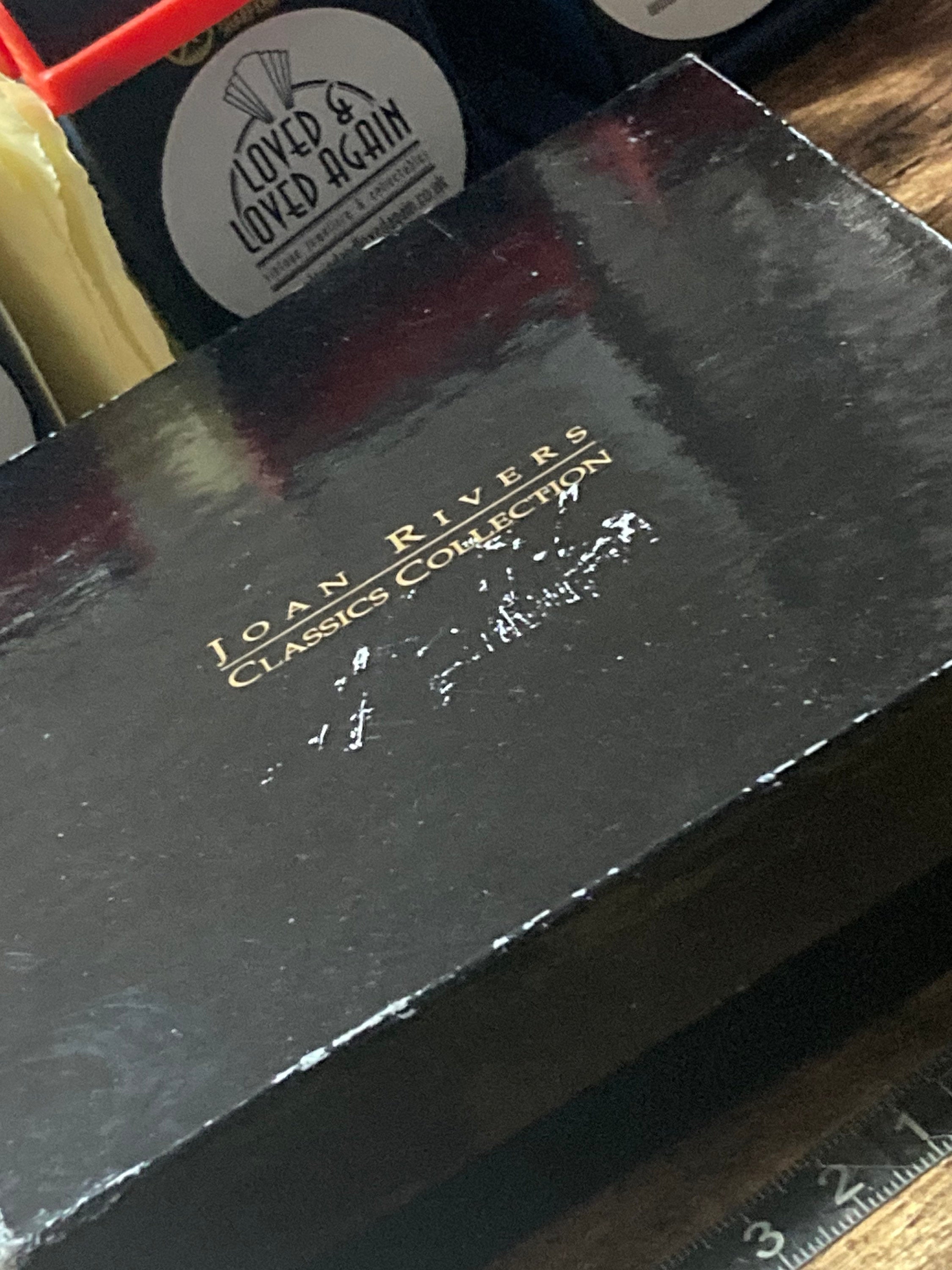 Joan rivers interchangeable gold plated diamanté bee brooch with gemstones