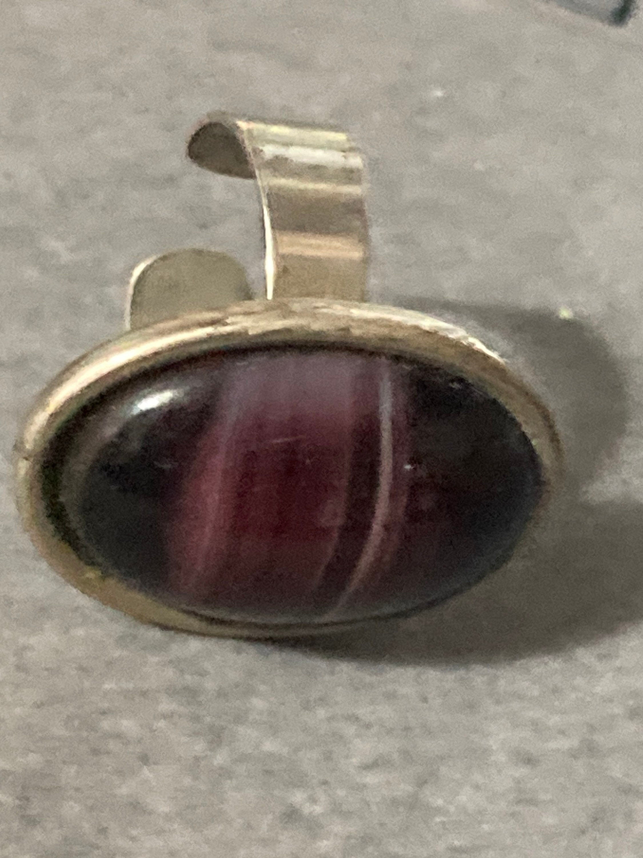 1970s vintage steel silver tone adjustable ring with central purple faux banded agate oval cabochon