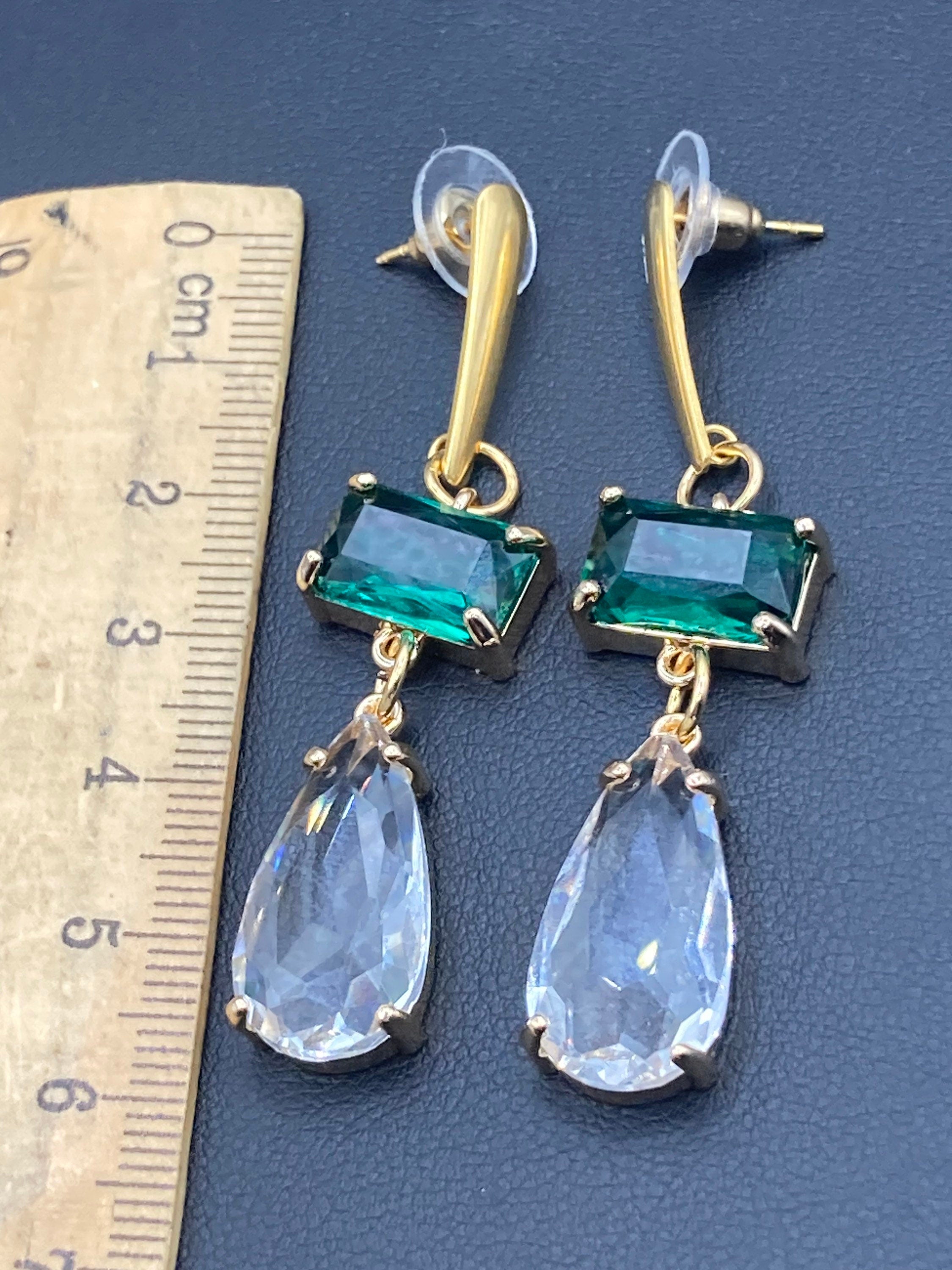 18k Gold plated crystal emerald green clear diamanté dangly earrings