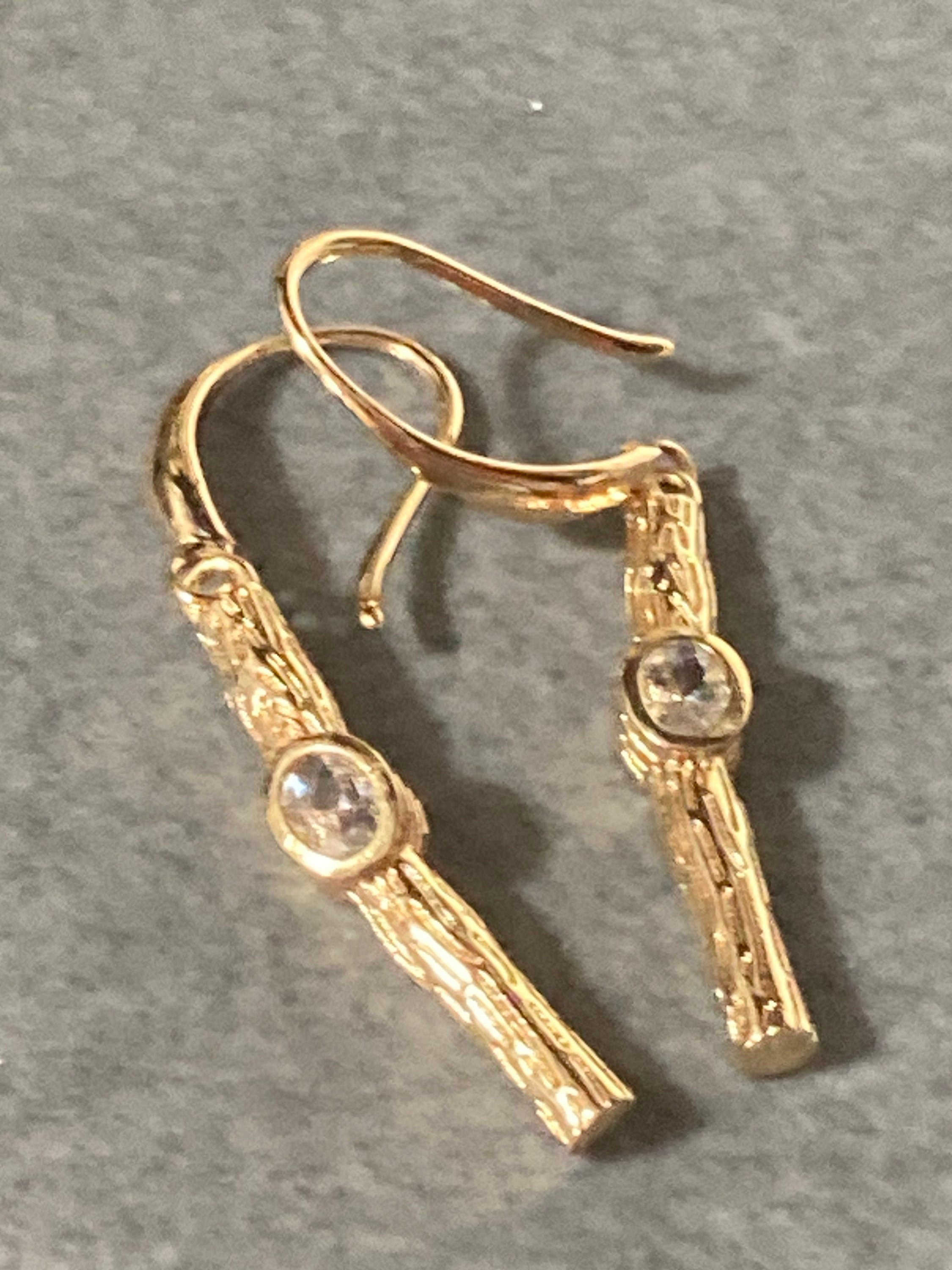 18k Gold plated crystal clear diamanté rhinestone drop bezel earrings