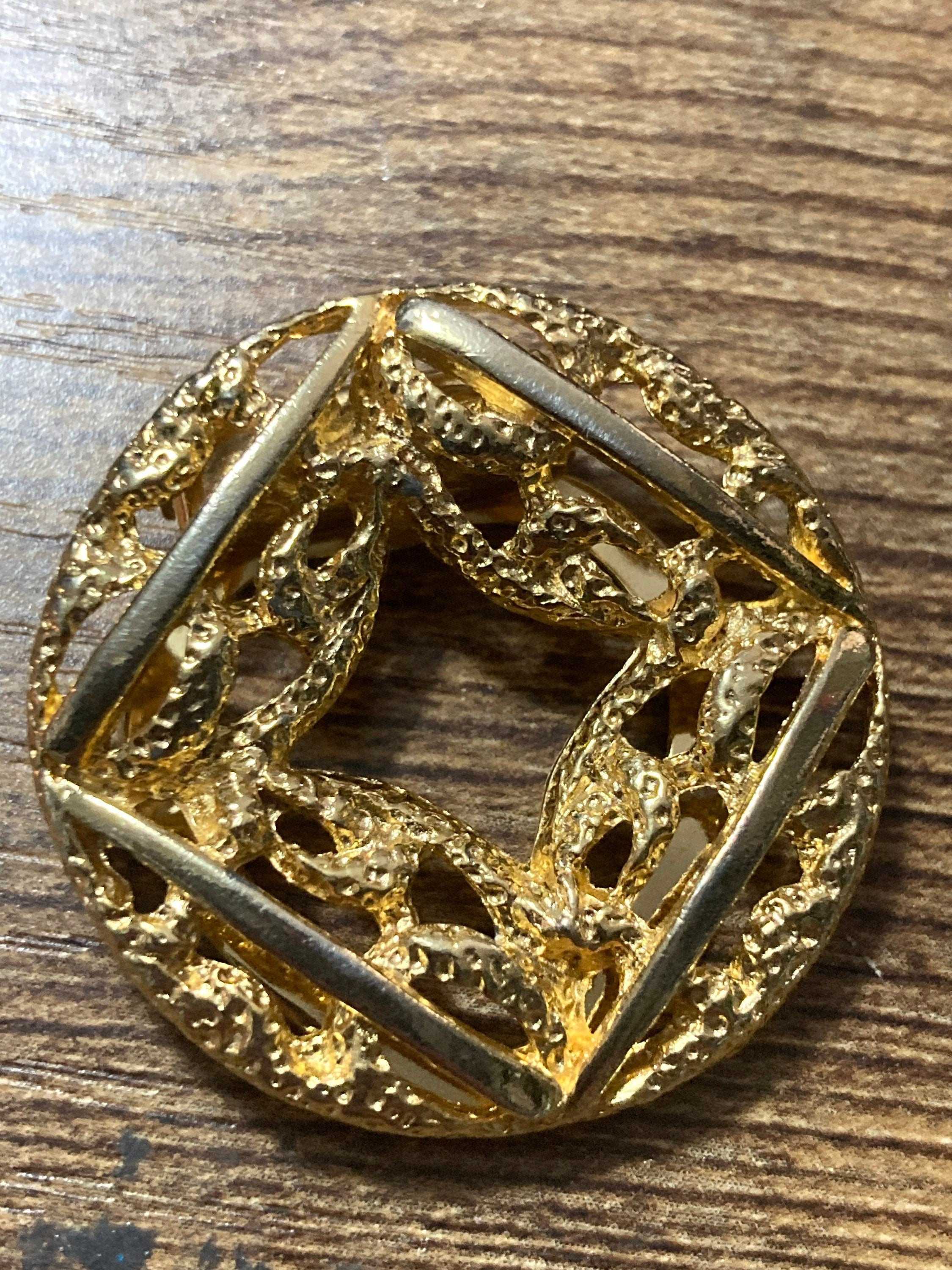 Vintage Gold Tone modernist brutalist textured Scarf Clip