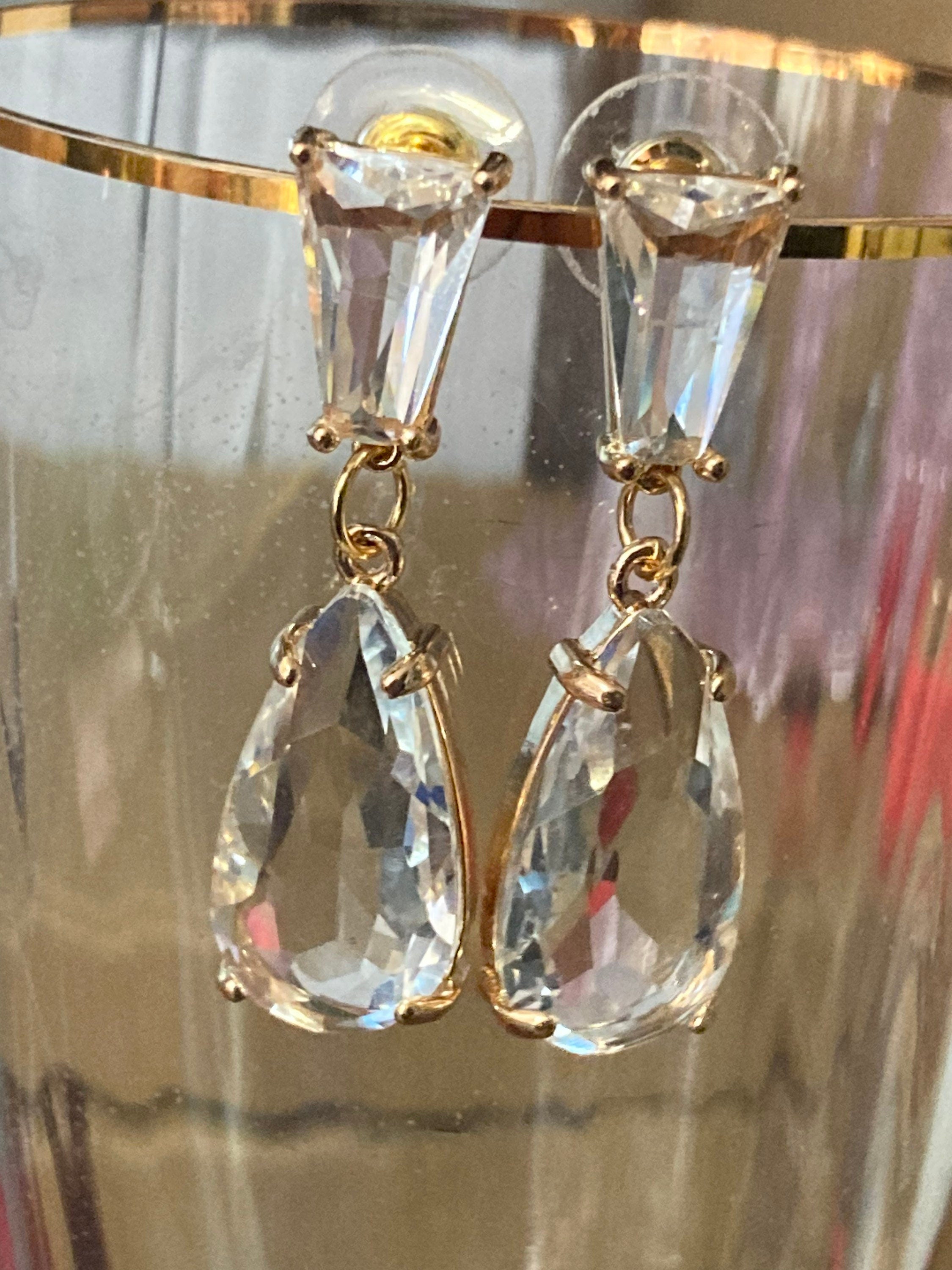 18k Gold plated Clear crystal glass diamante rhinestone teardrop earrings