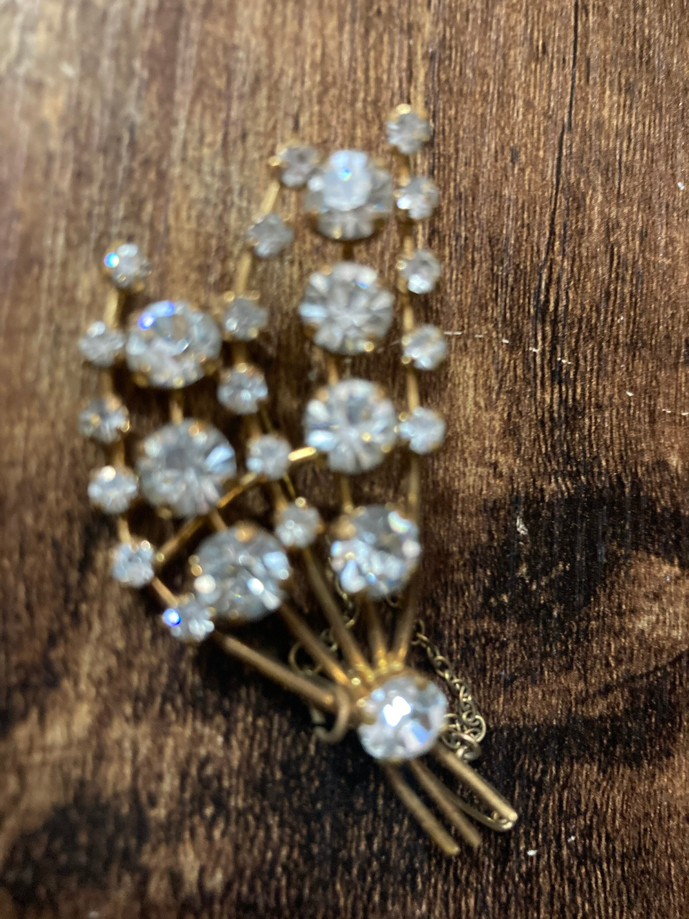 ornate Czech gold tone brass clear rhinestone diamanté leaf brooch