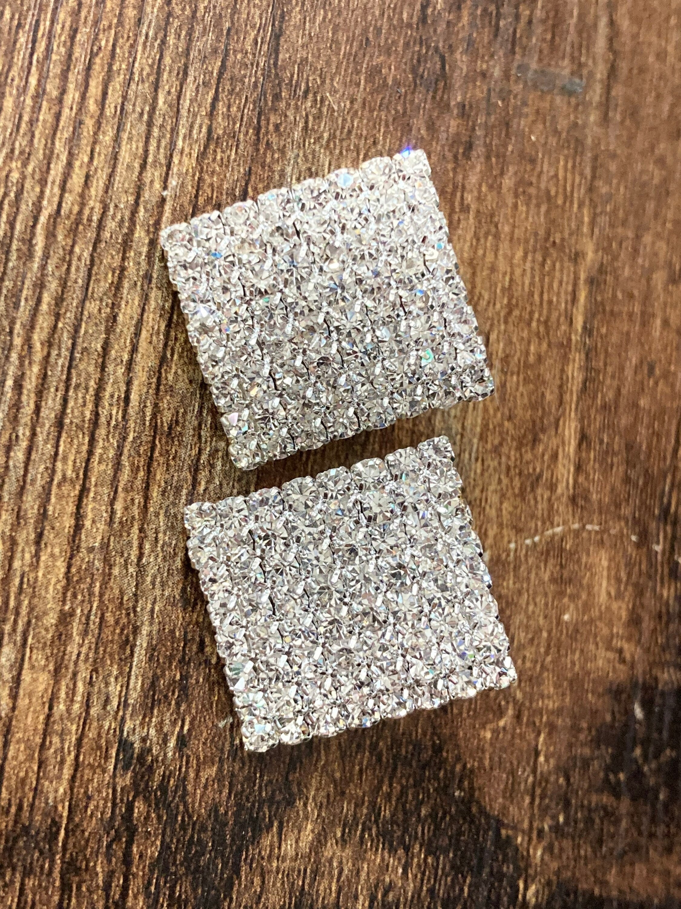 2cm large square diamanté stud pierced earrings