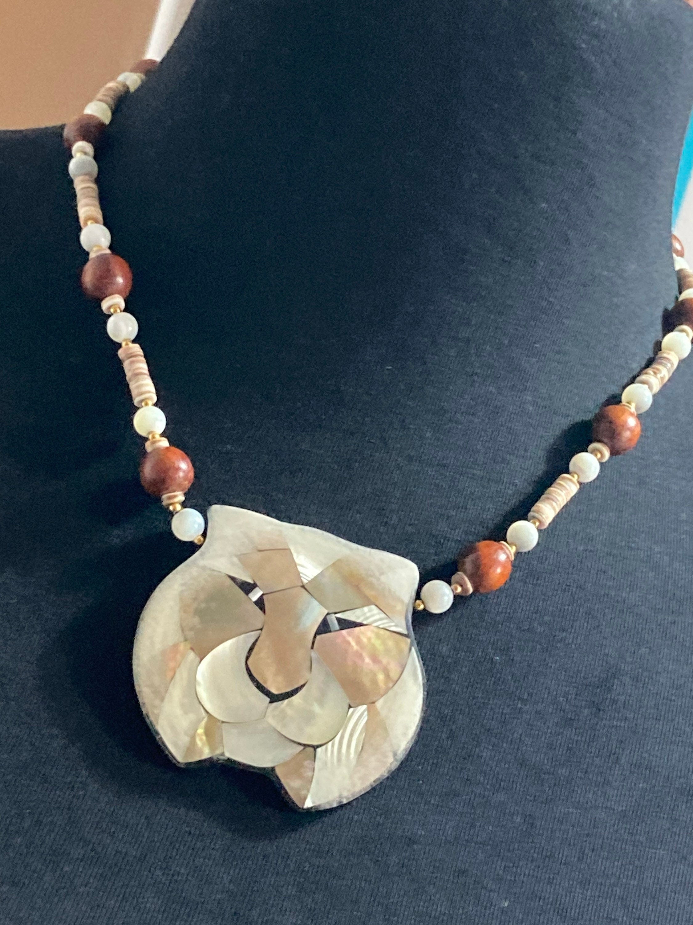 LEE SANDS Mother of pearl cougar panther necklace with wooden beads Vintage high end