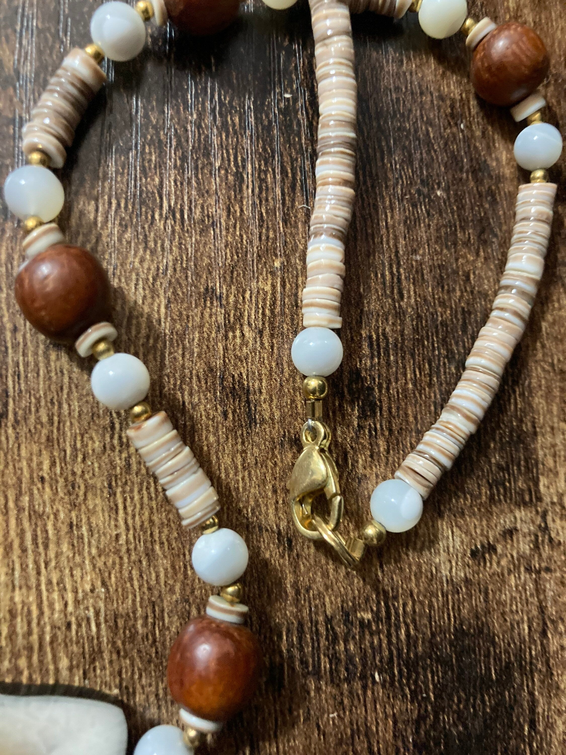 LEE SANDS Mother of pearl cougar panther necklace with wooden beads Vintage high end