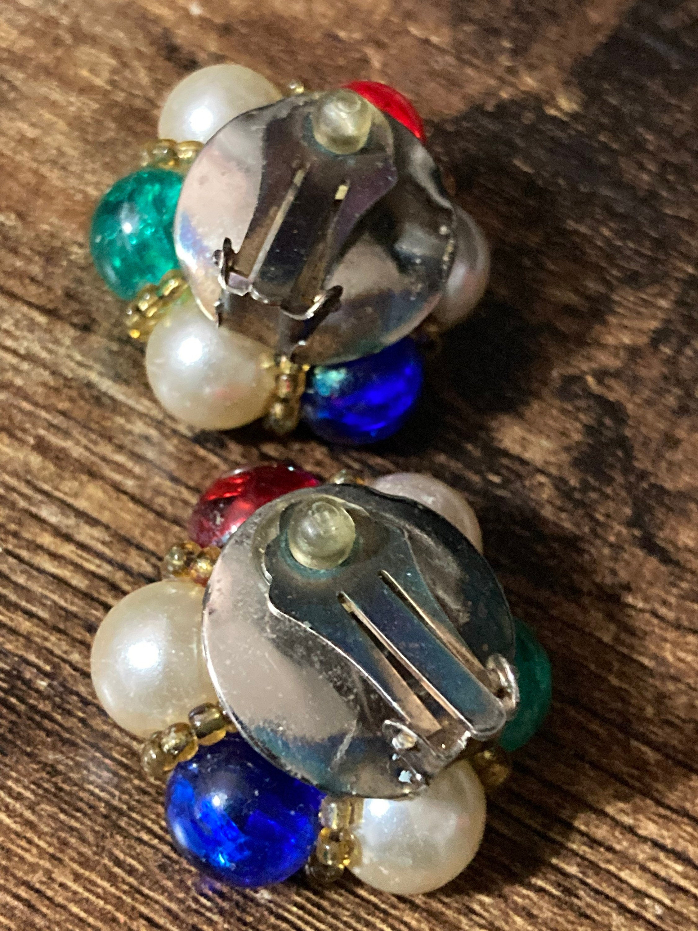 Red blue green plastic beaded Pearl Cluster Clip On Earrings