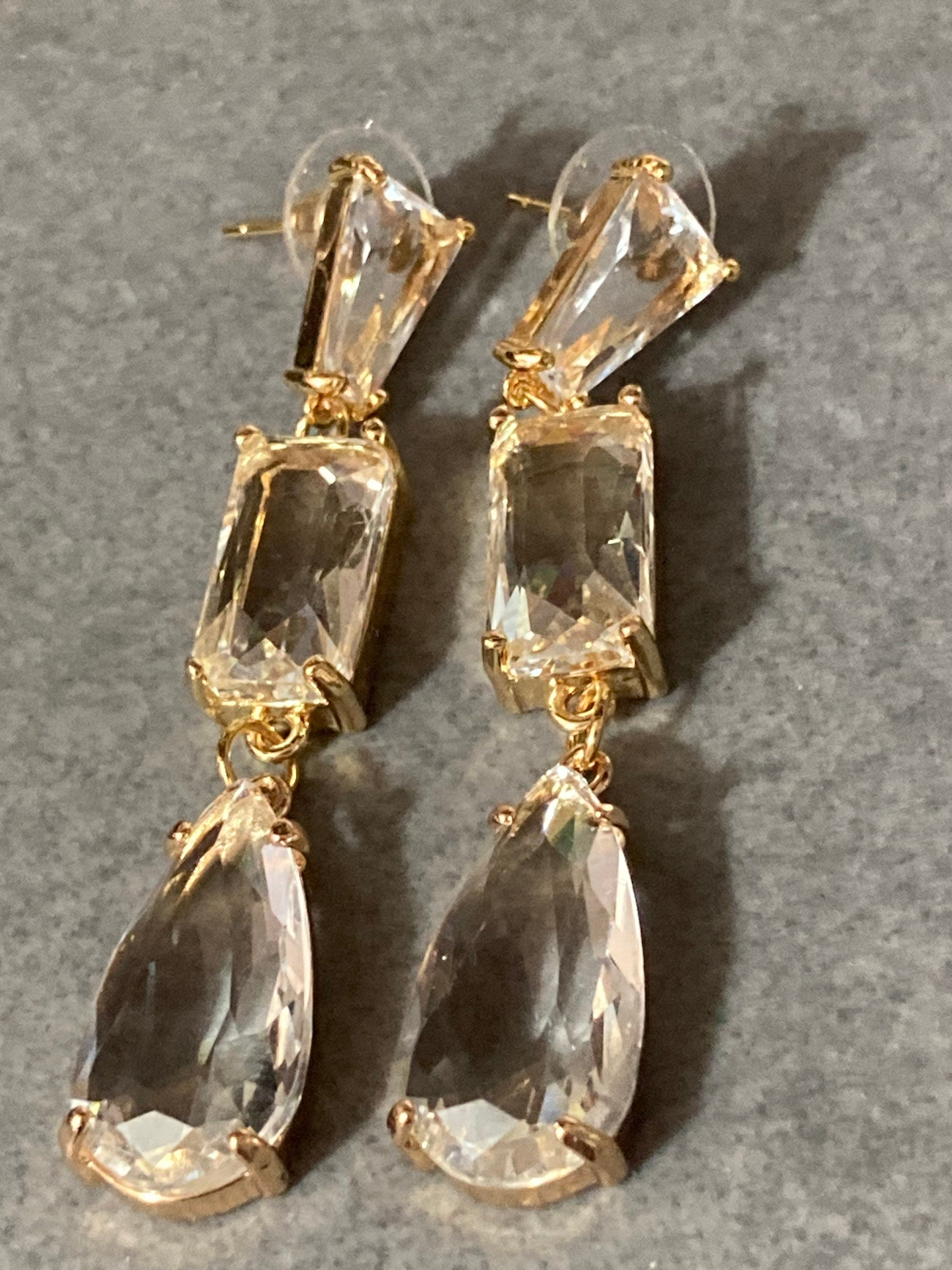 18k Gold plated crystal glass clear diamanté rhinestone teardrop earrings