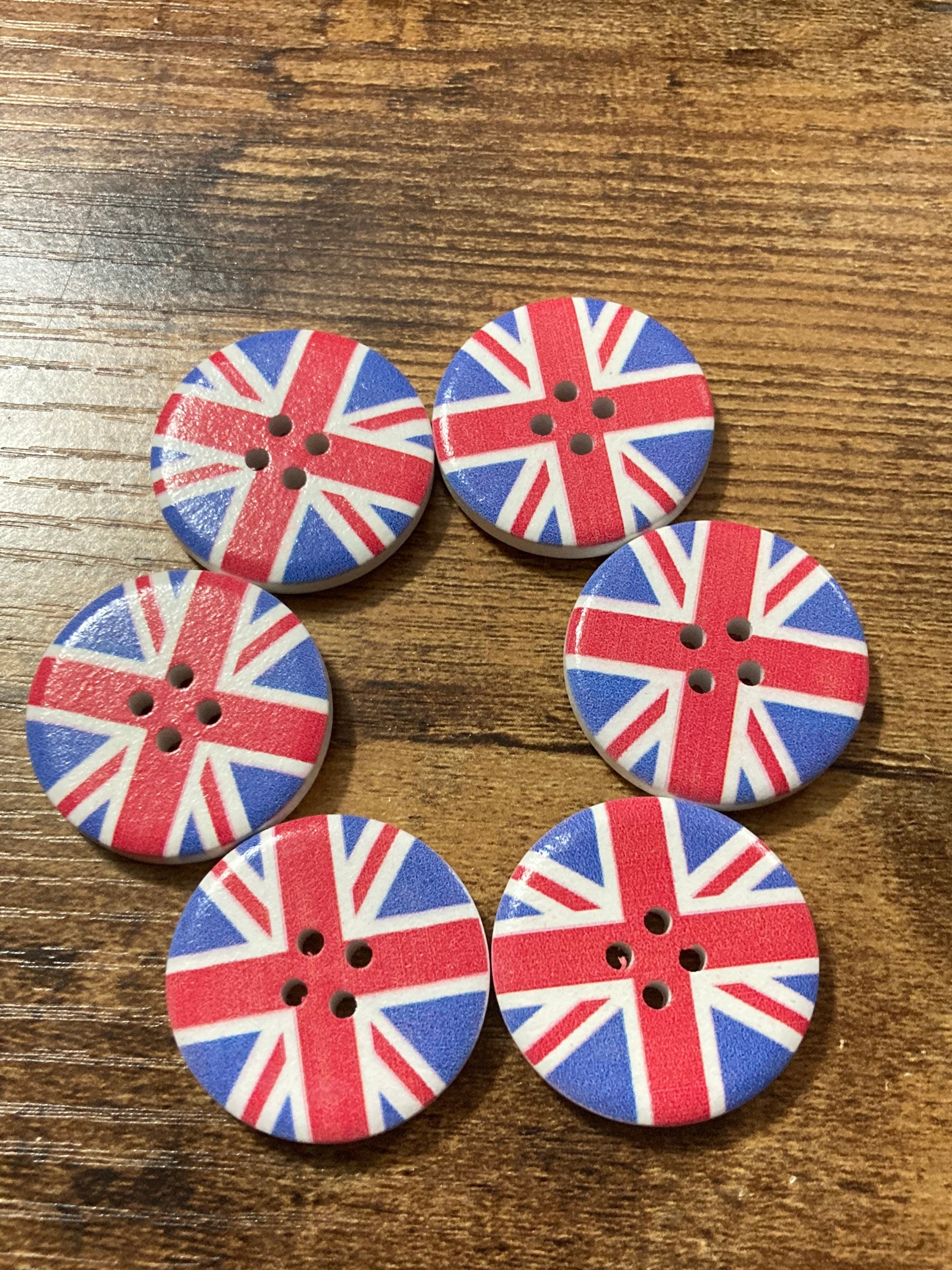 Set of 6 x 30mm XL round Union Jack wooden buttons with UK flag 4 hole
