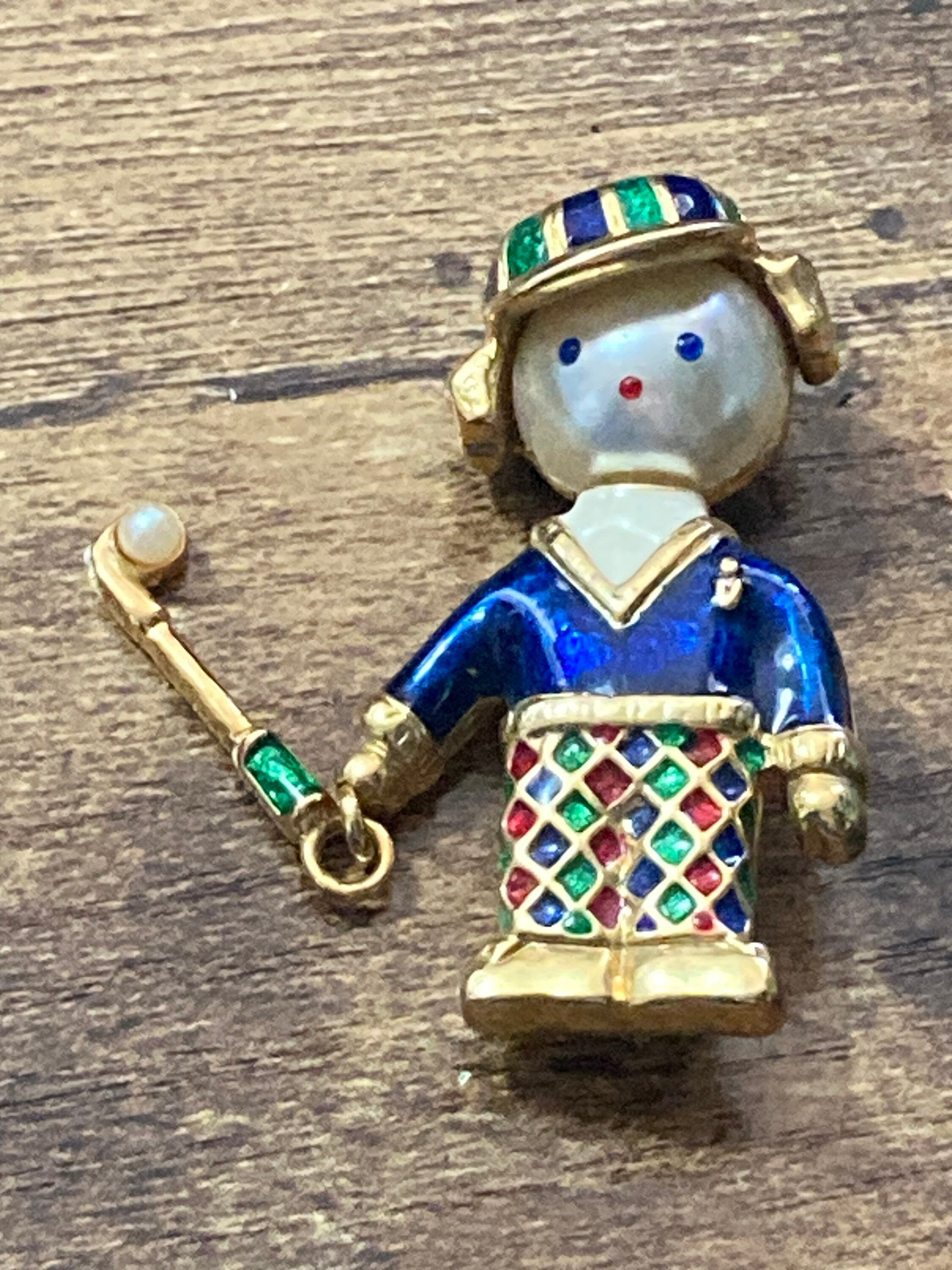 Vintage golfer brooch blue green enamel faux pearl articulated golf club