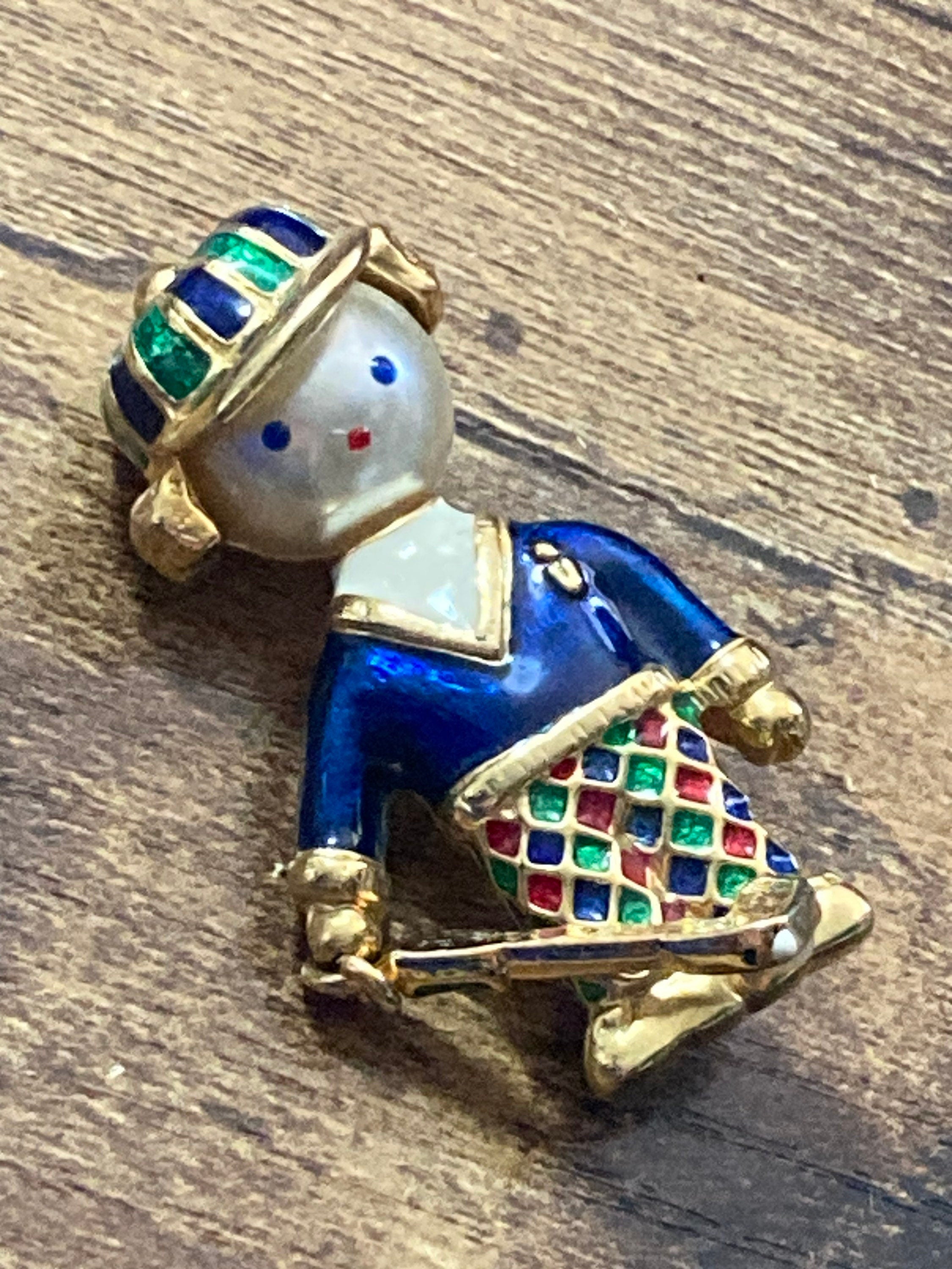Vintage golfer brooch blue green enamel faux pearl articulated golf club