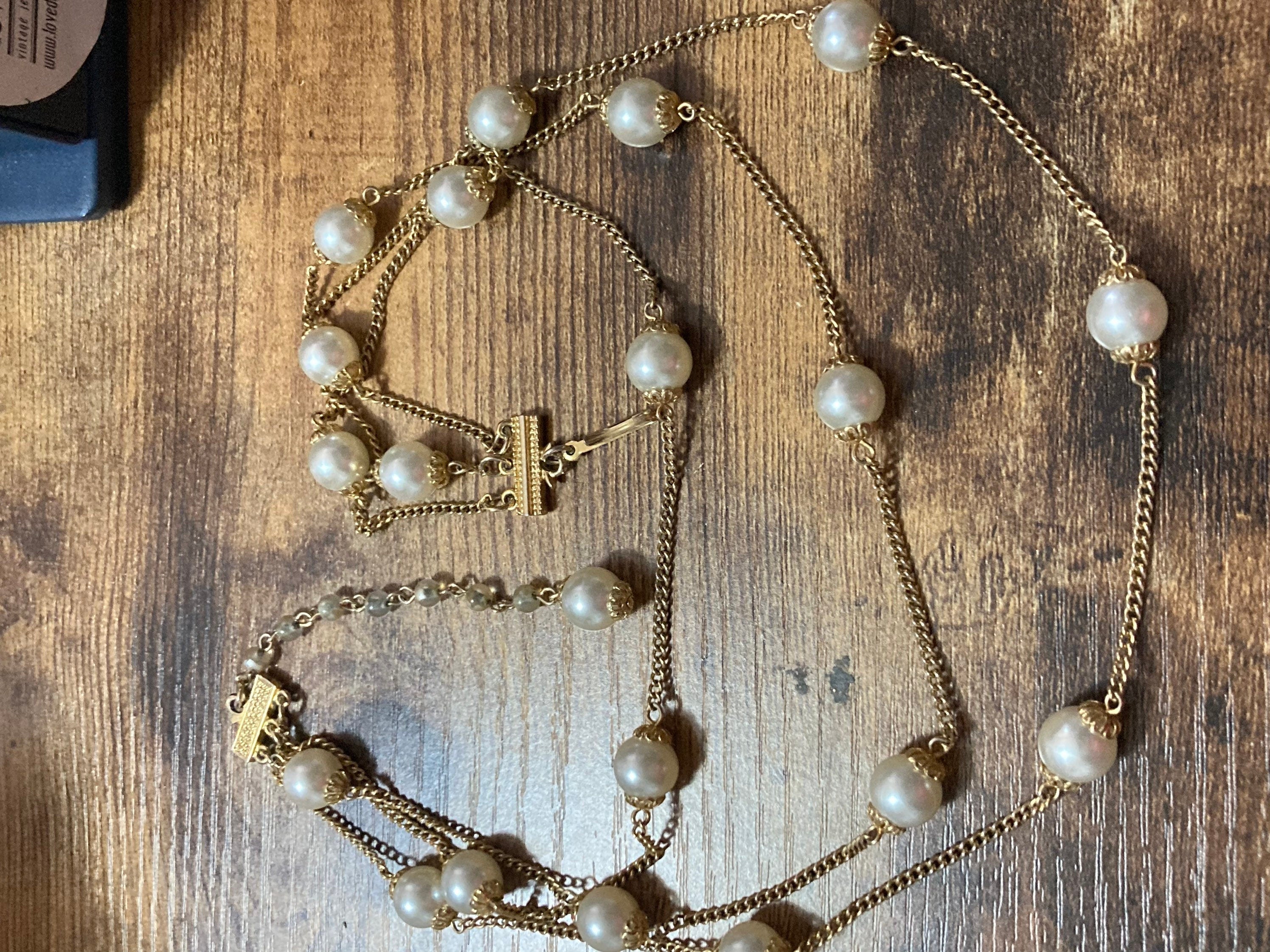Vintage multi strand cream pearl choker necklace dainty