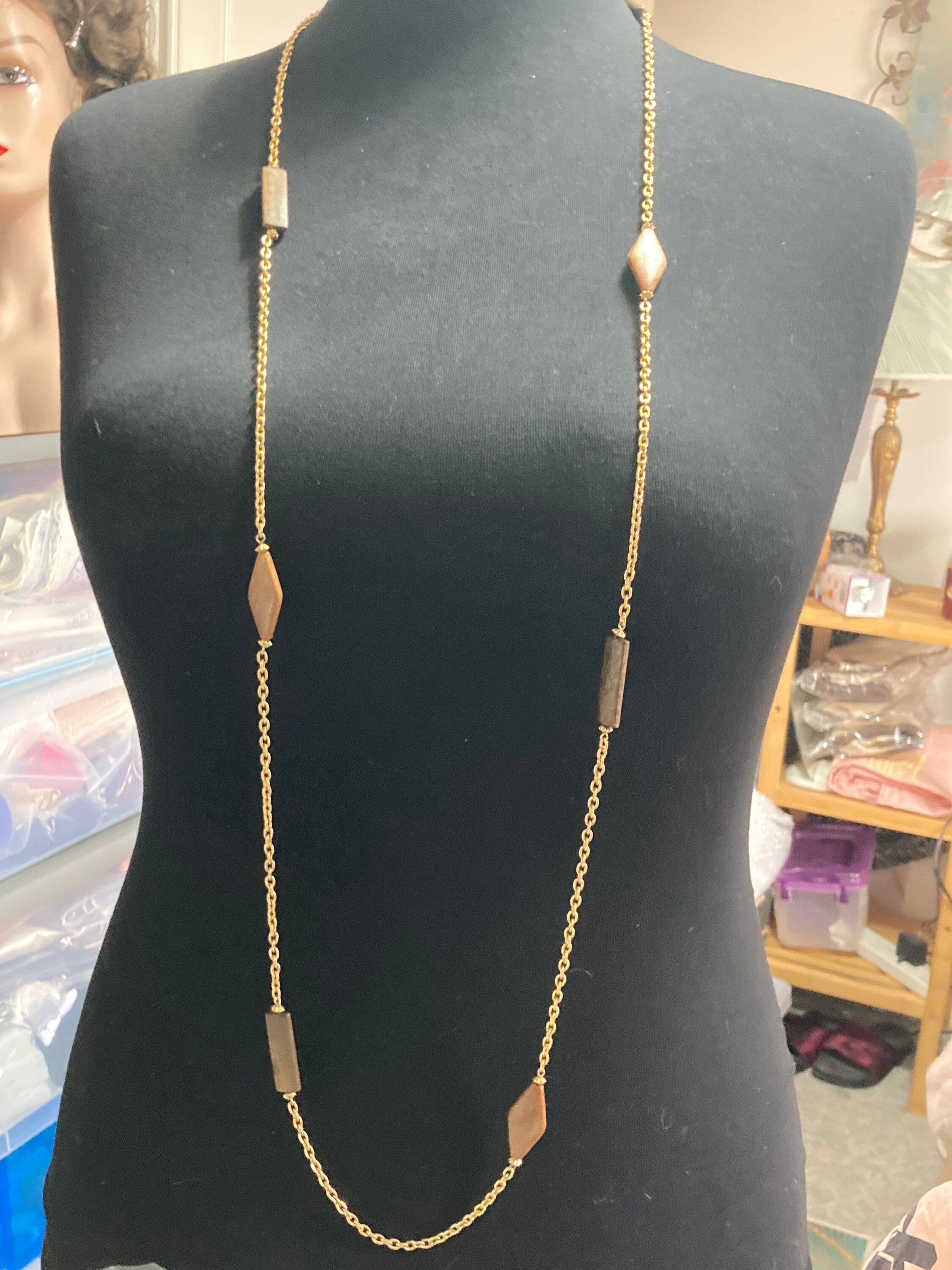 Faux wooden station necklace Vintage gold tone chain