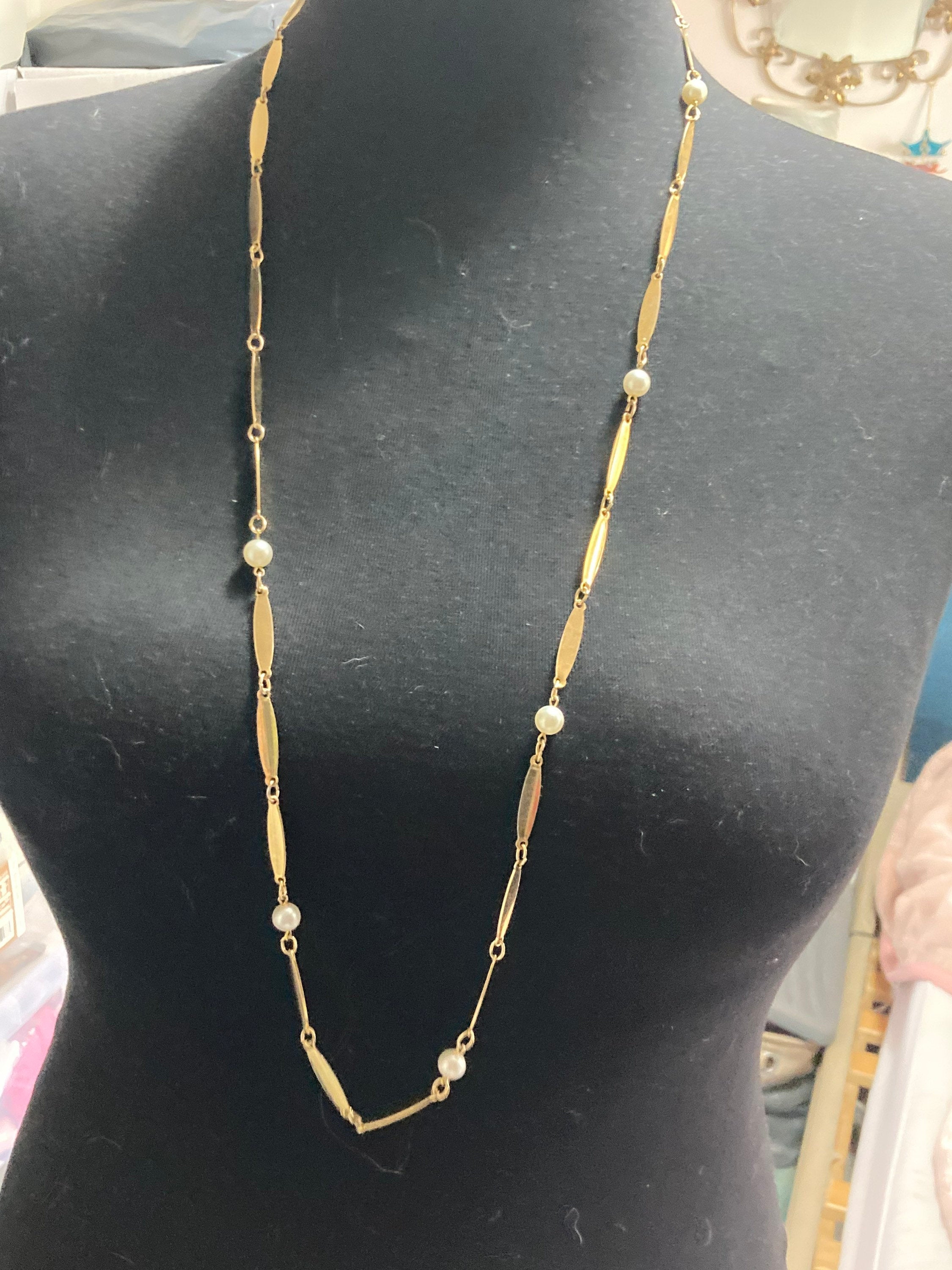 Vintage faux Pearl gold tone station link Necklace
