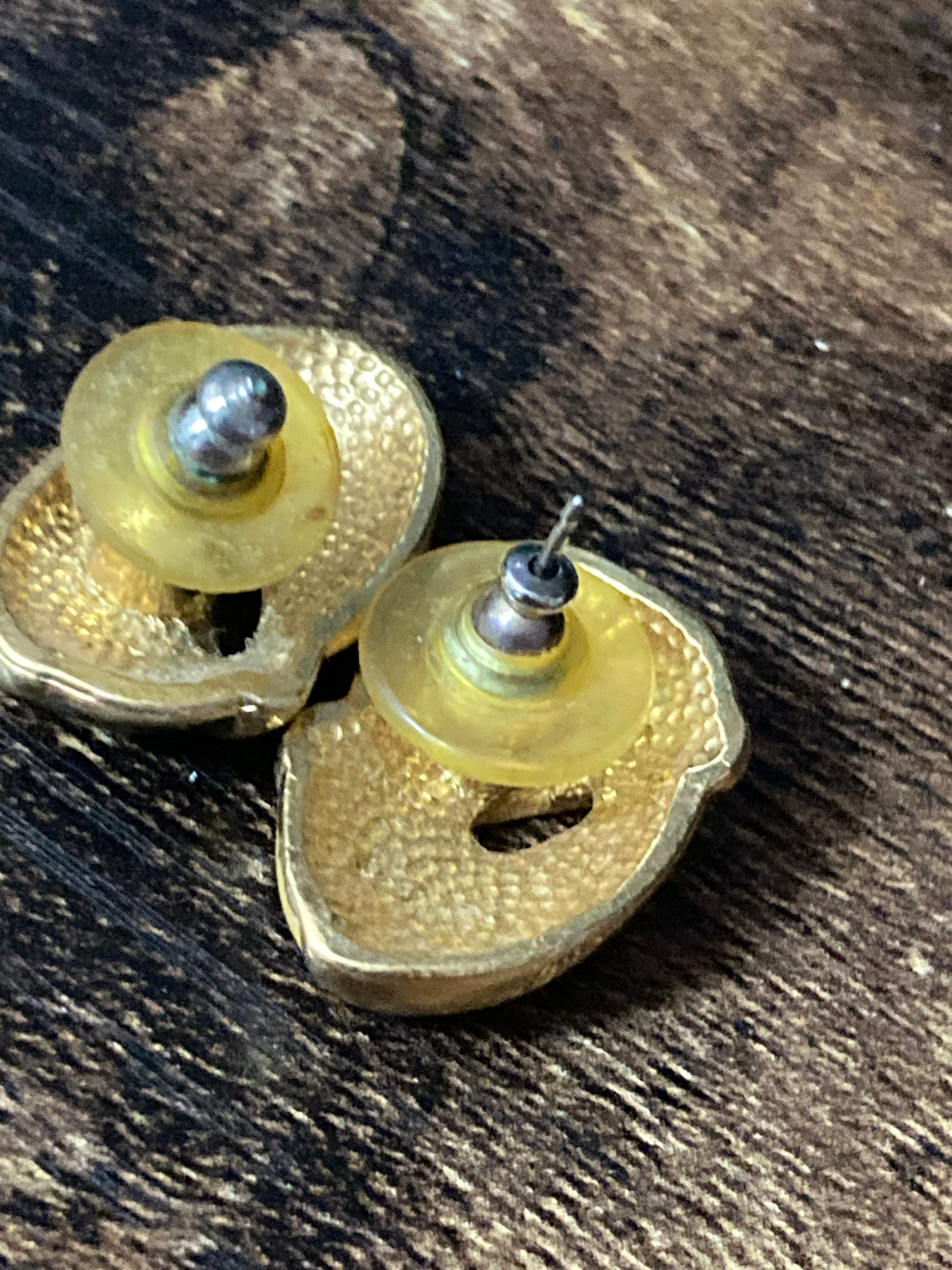 Vintage gold tone olive green enamel beige cream Oval pair stud earrings