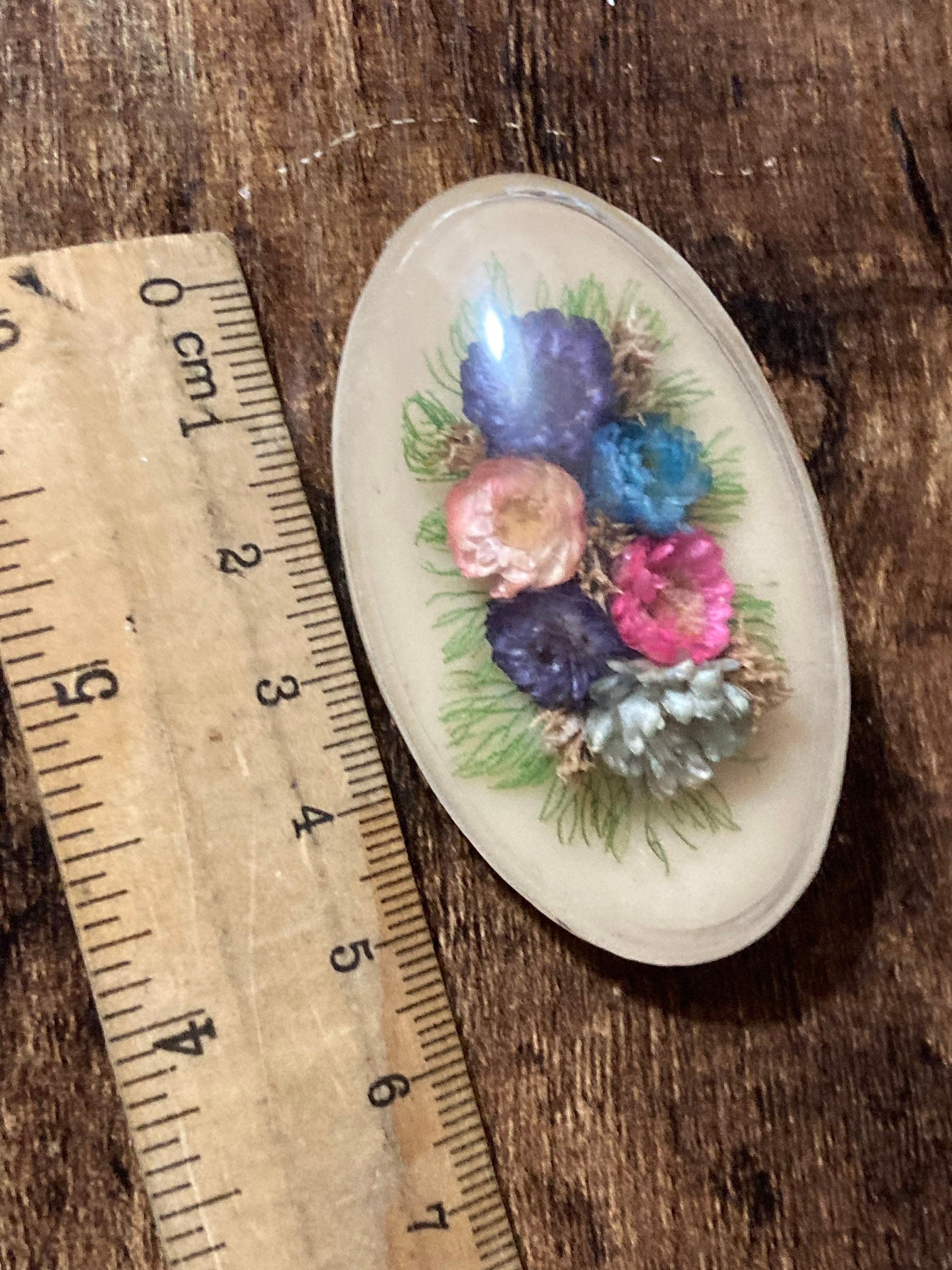 early plastic celluloid domed dried flowers floral bouquet brooch 1930s large oval Vintage kitsch