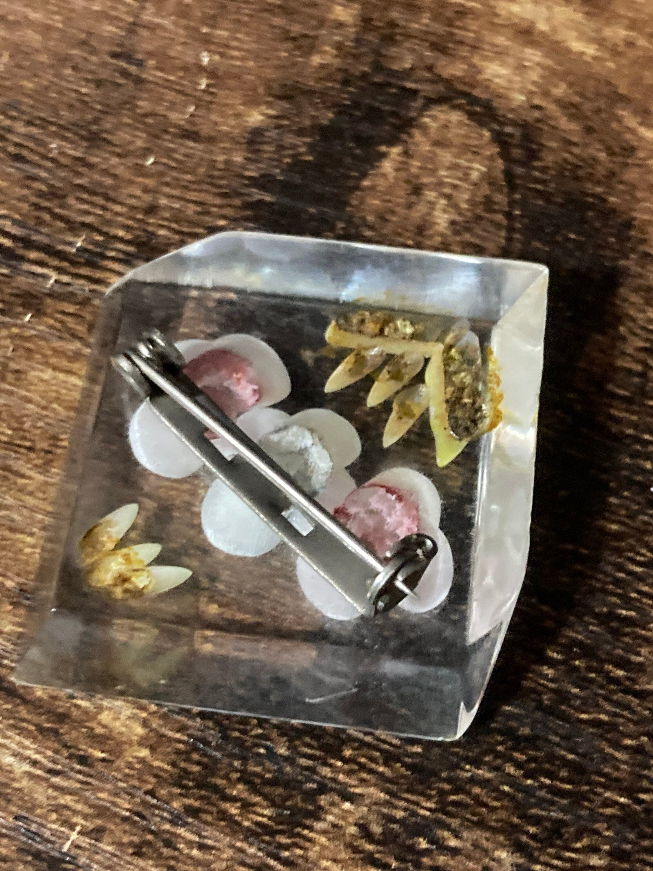 1940s lucite reverse carved pink floral flower brooch early plastic perspex
