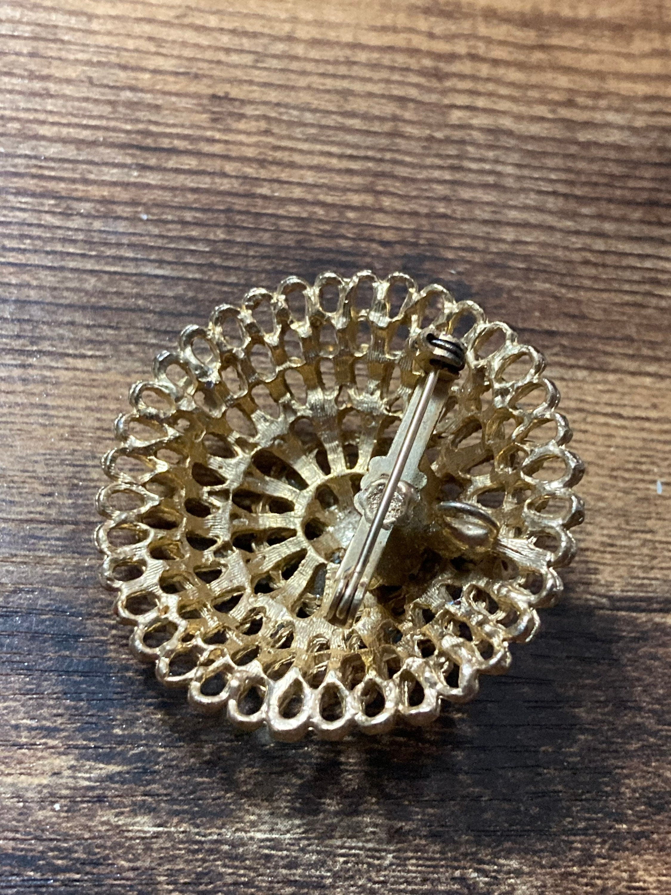 vintage gold tone domed turquoise bead & seed pearl round brooch