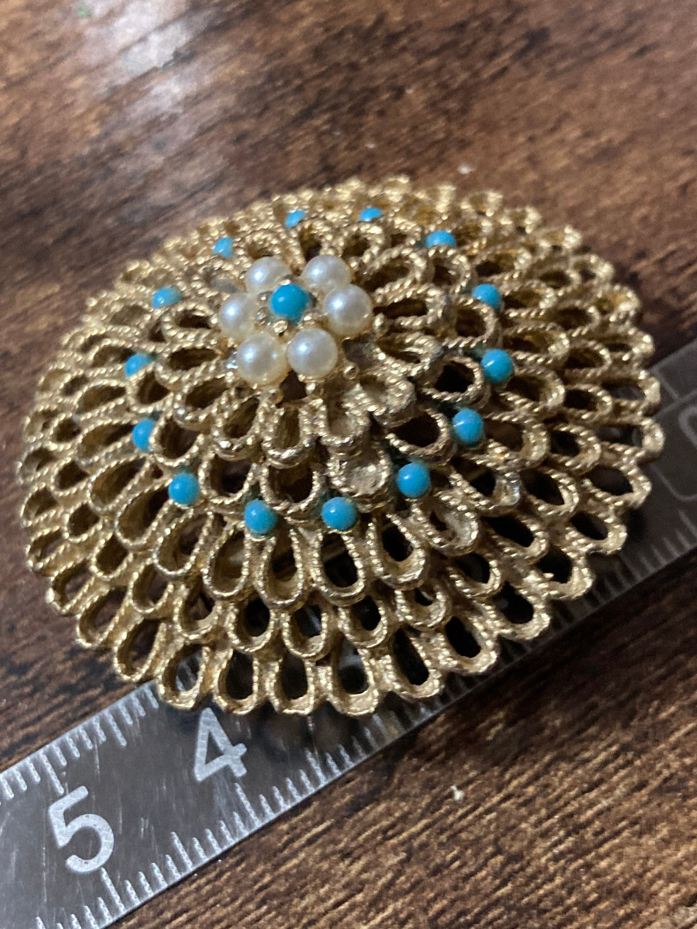 vintage gold tone domed turquoise bead & seed pearl round brooch