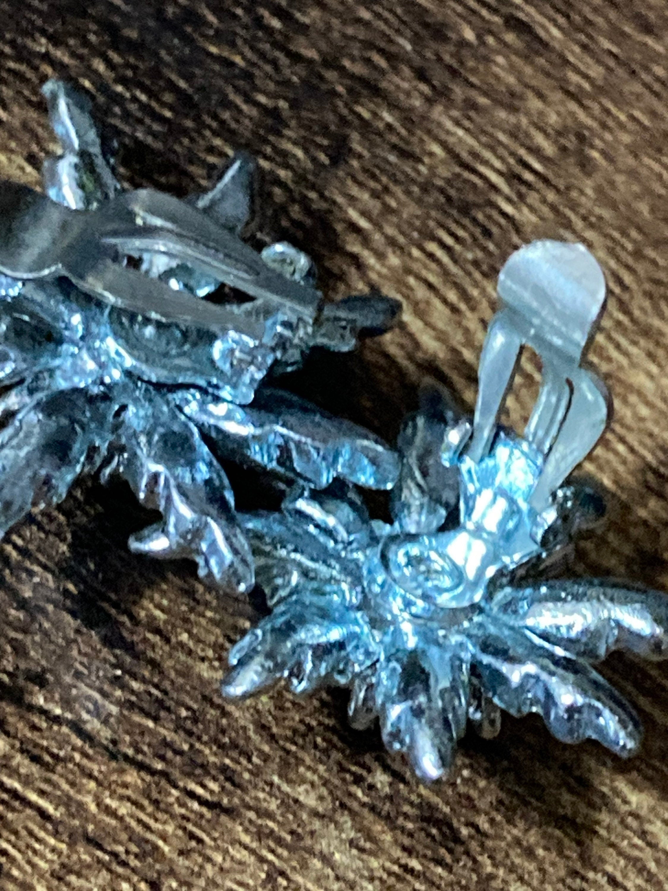 Sapphire blue diamanté star Clip On stud Earrings Silver Tone