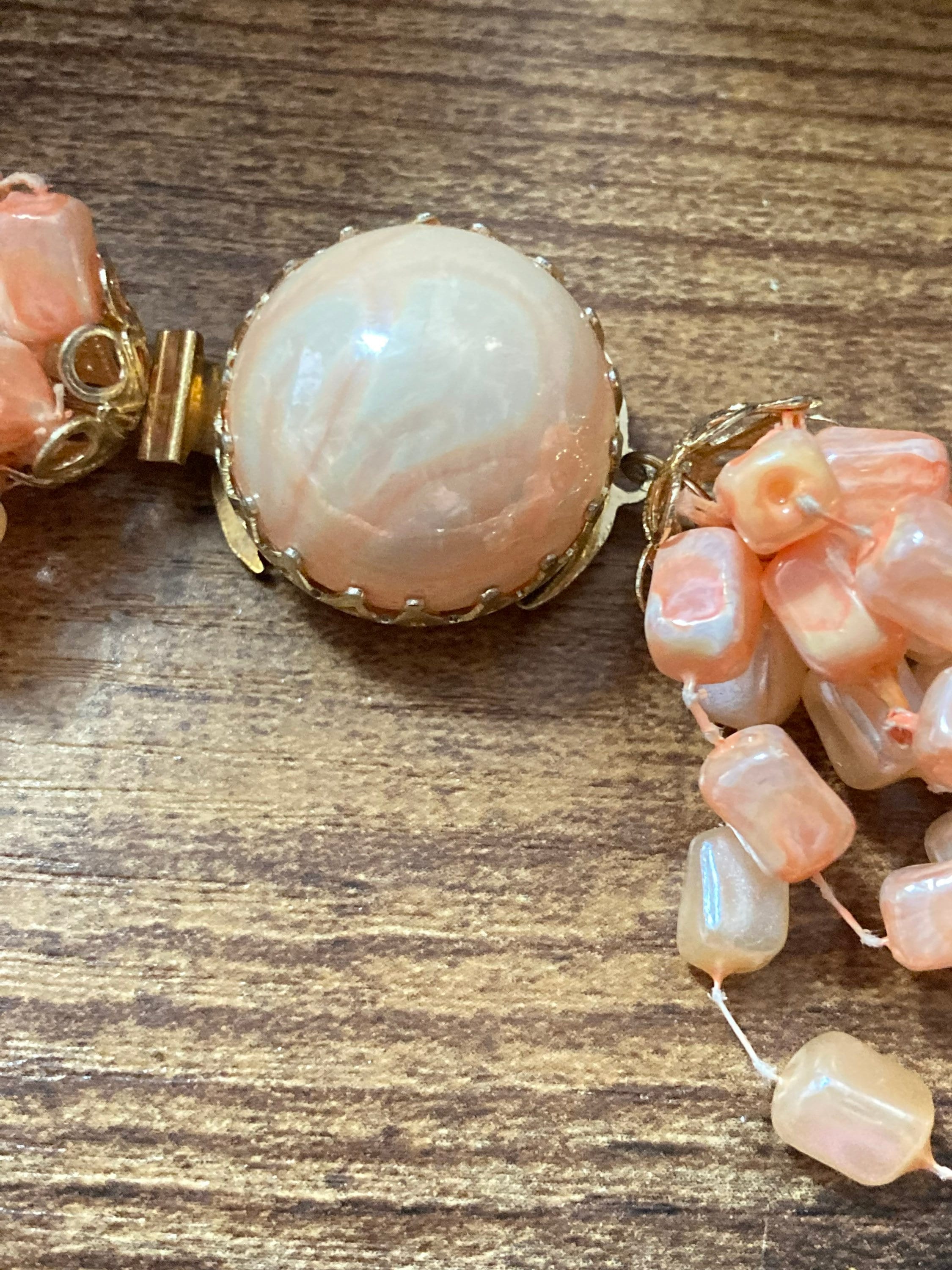 Mid century orange peach pink faux pearl square plastic beaded multi strand choker necklace