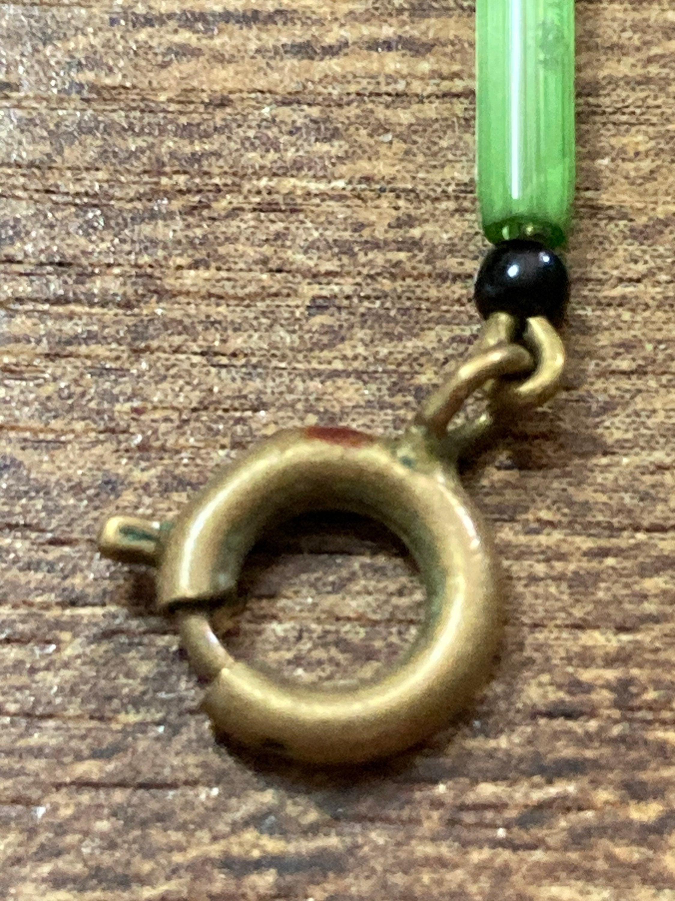 Petite Antique black green Czech glass beaded Art Deco necklace 39.5cm