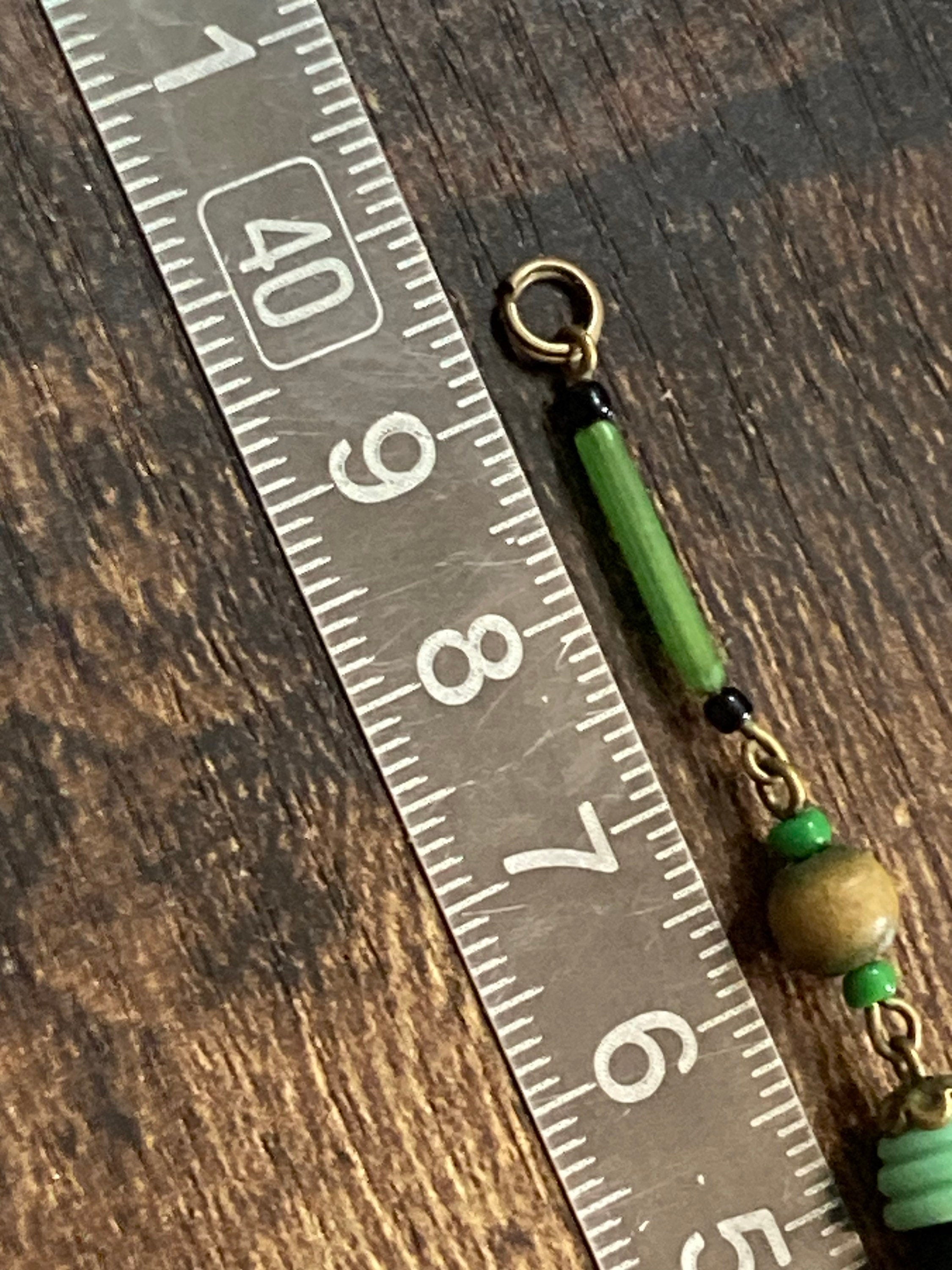 Petite Antique black green Czech glass beaded Art Deco necklace 39.5cm