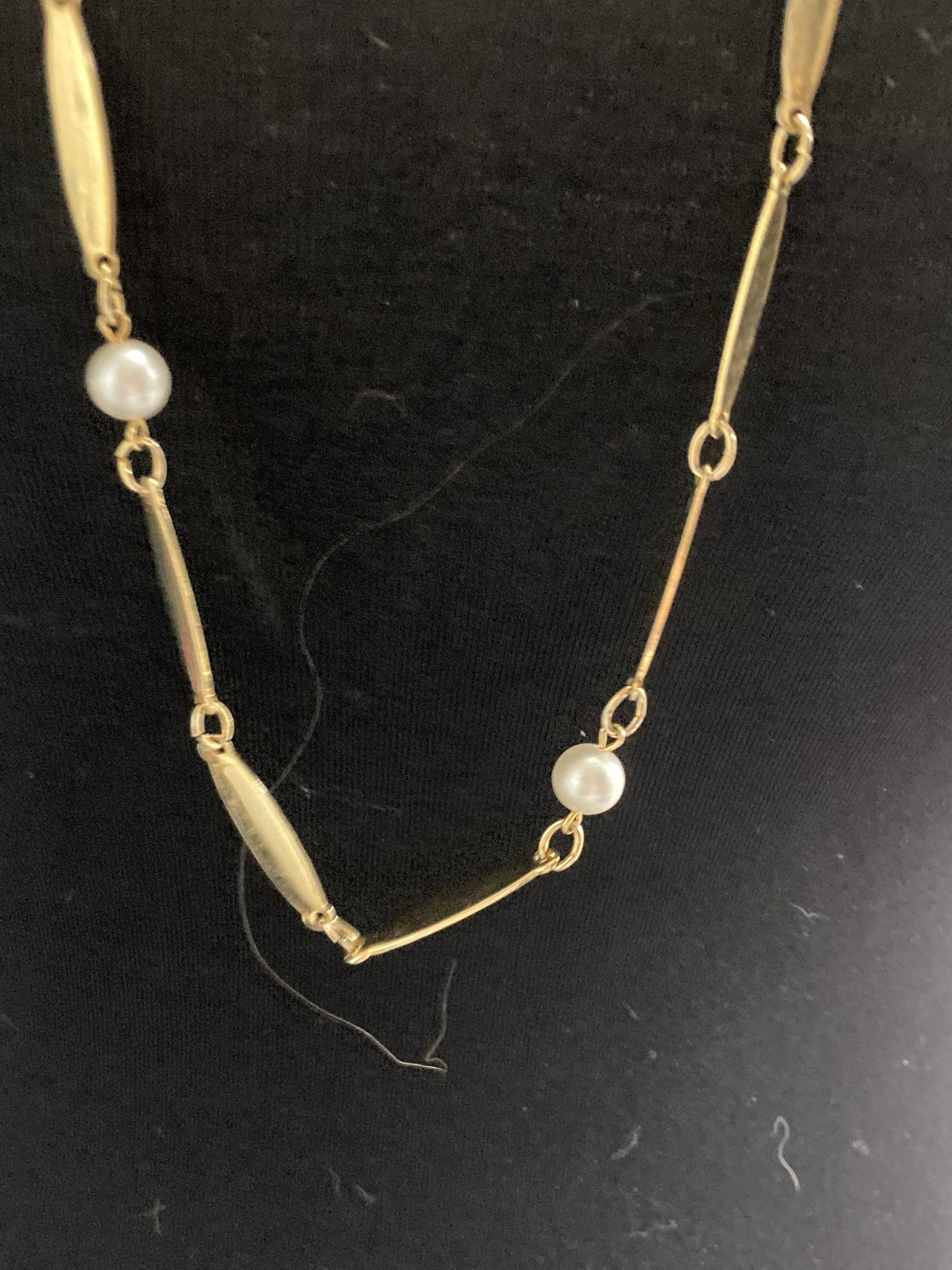 Vintage faux Pearl gold tone station link Necklace