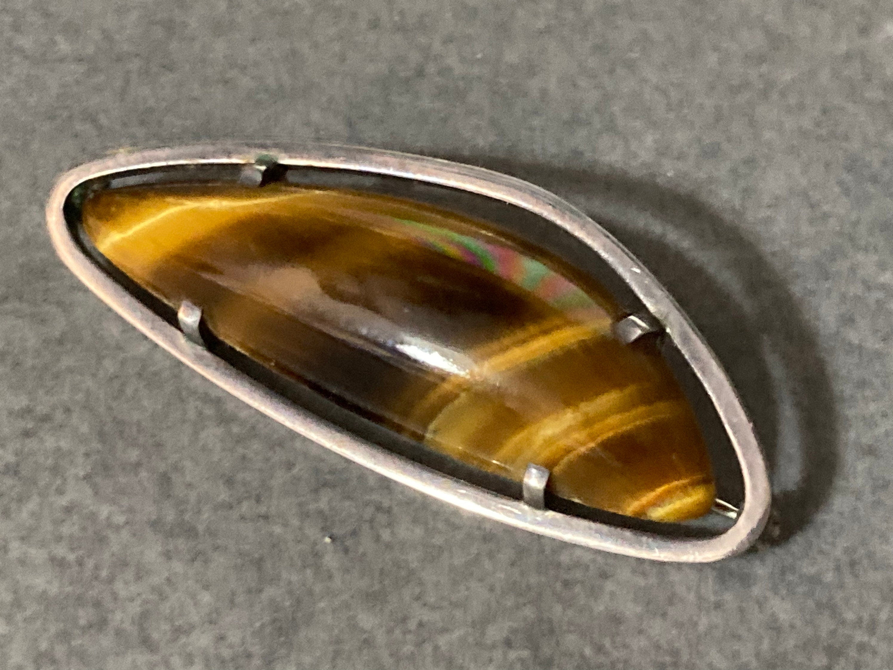 Vintage brown tigers eye gemstone brooch 925 sterling silver 13.7 grams 1970s