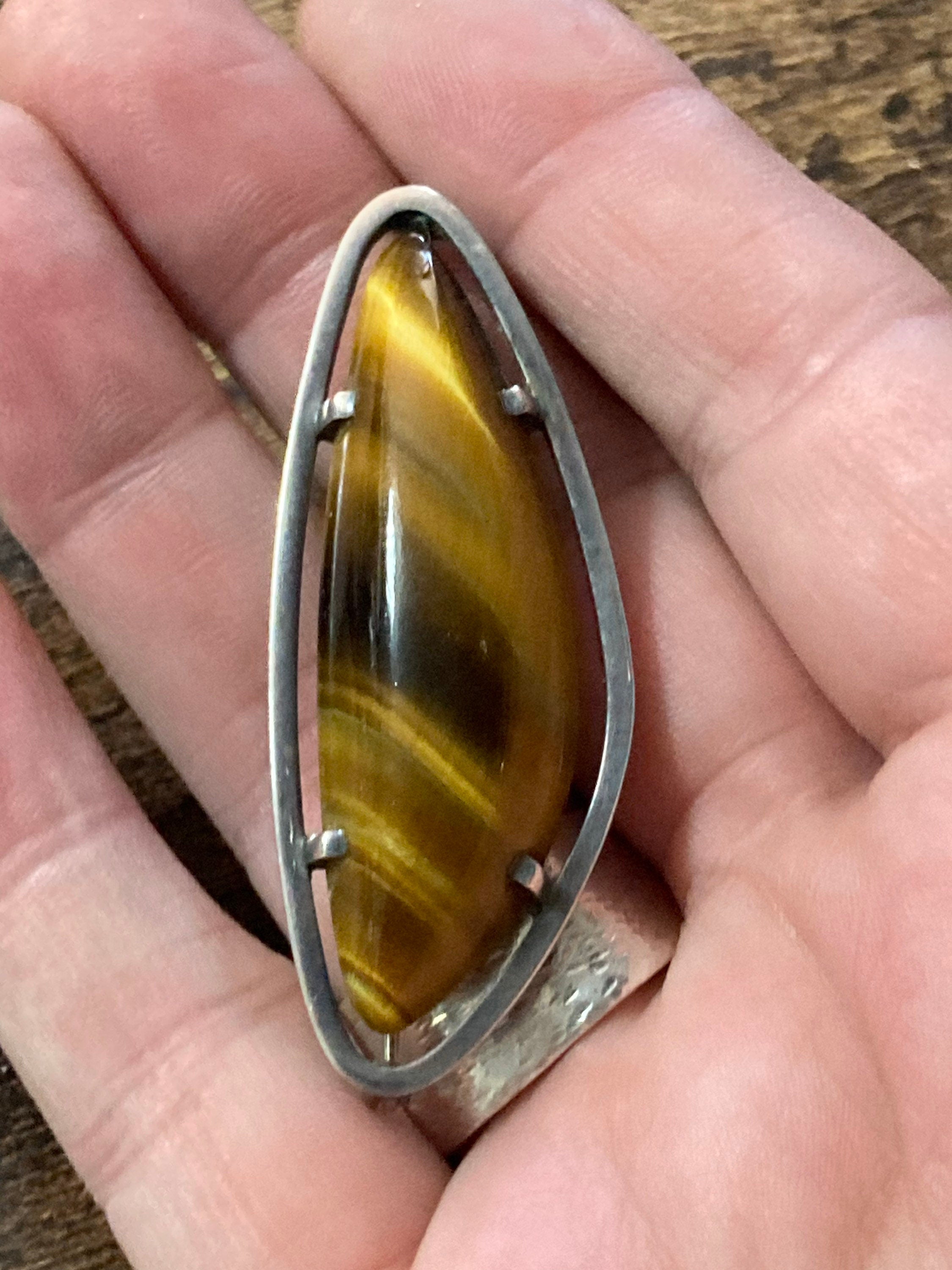 Vintage brown tigers eye gemstone brooch 925 sterling silver 13.7 grams 1970s
