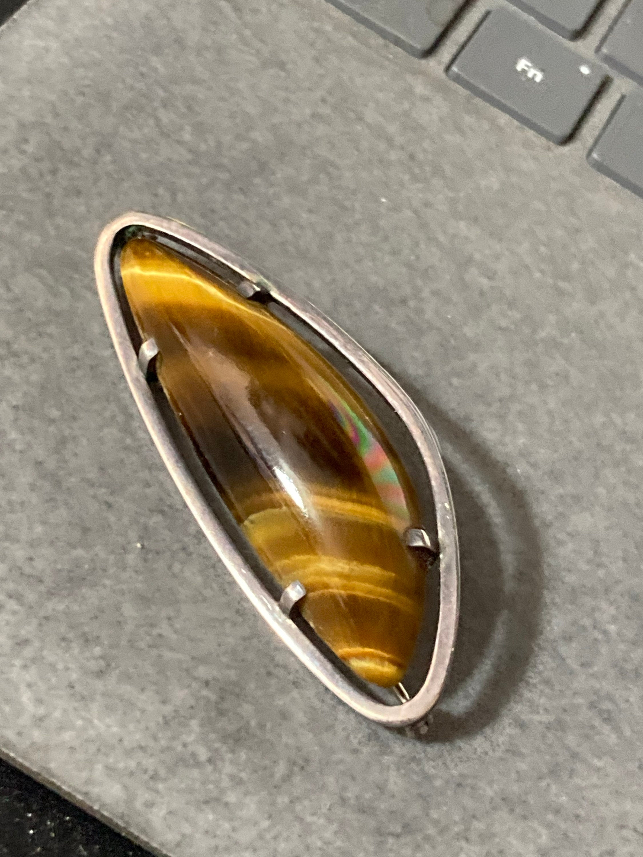 Vintage brown tigers eye gemstone brooch 925 sterling silver 13.7 grams 1970s