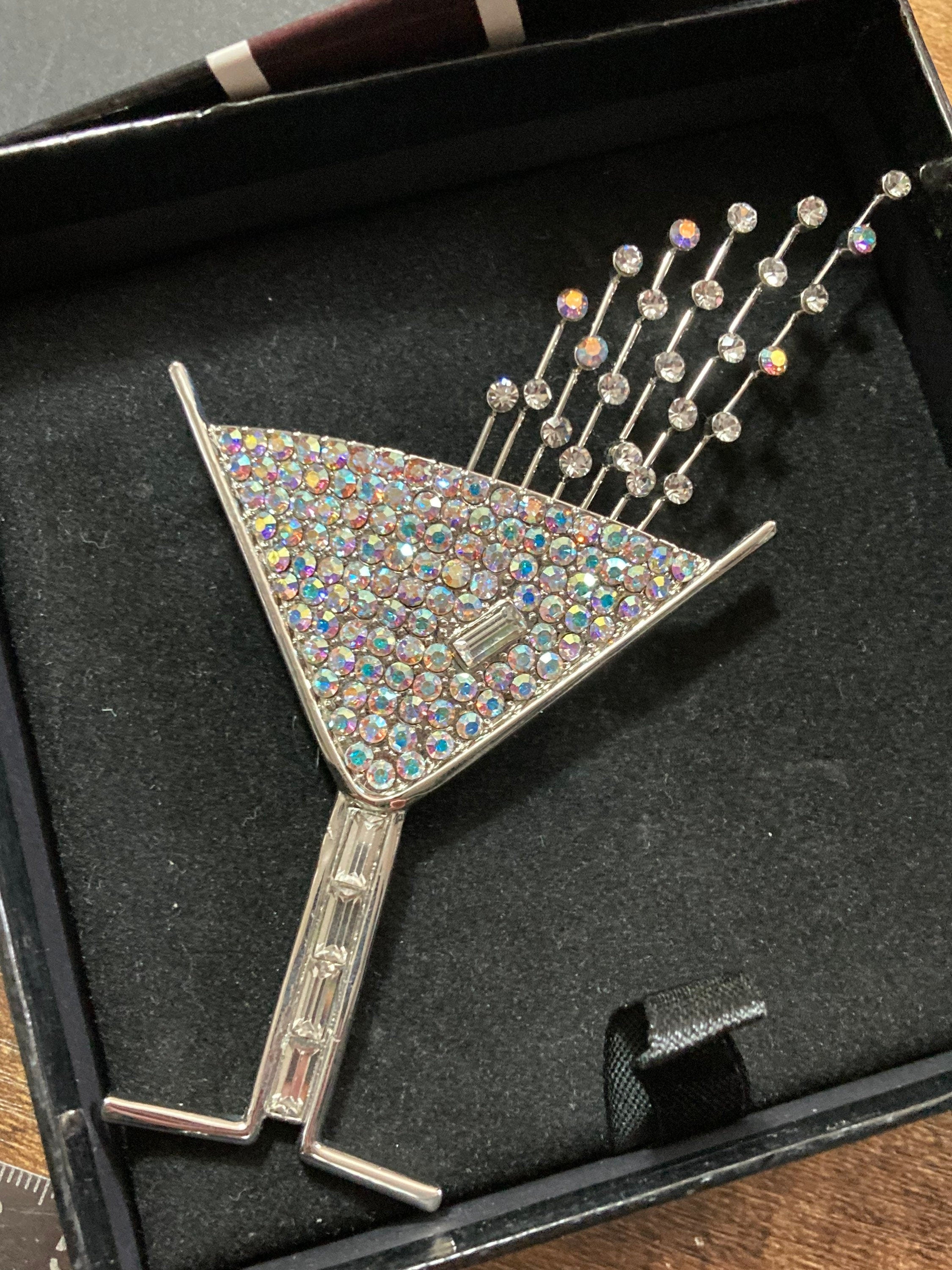 Signed butler and Wilson clear diamanté champagne cocktail glass brooch
