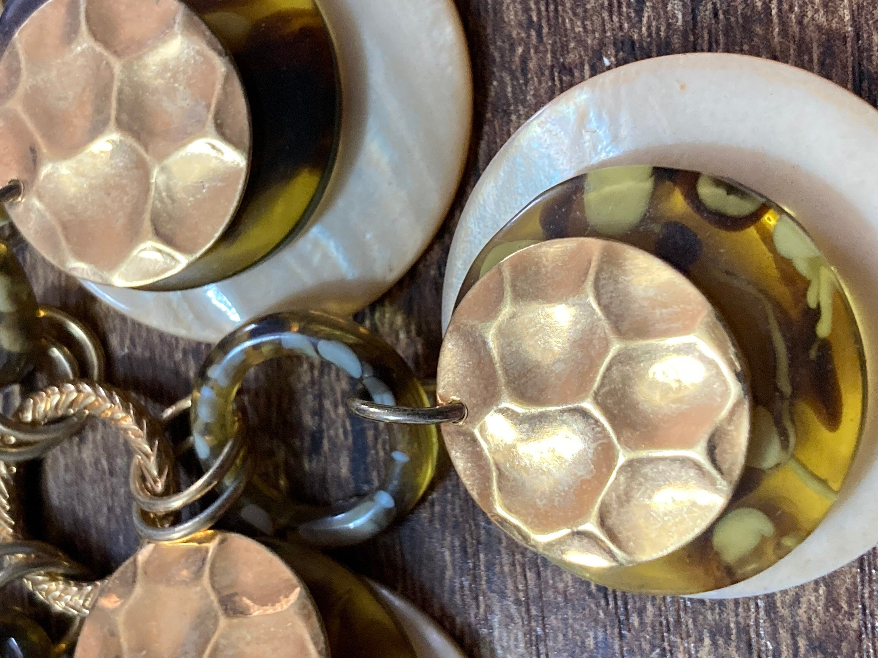Signed Joan rivers gold tone faux tortoiseshell cream disc Bib necklace