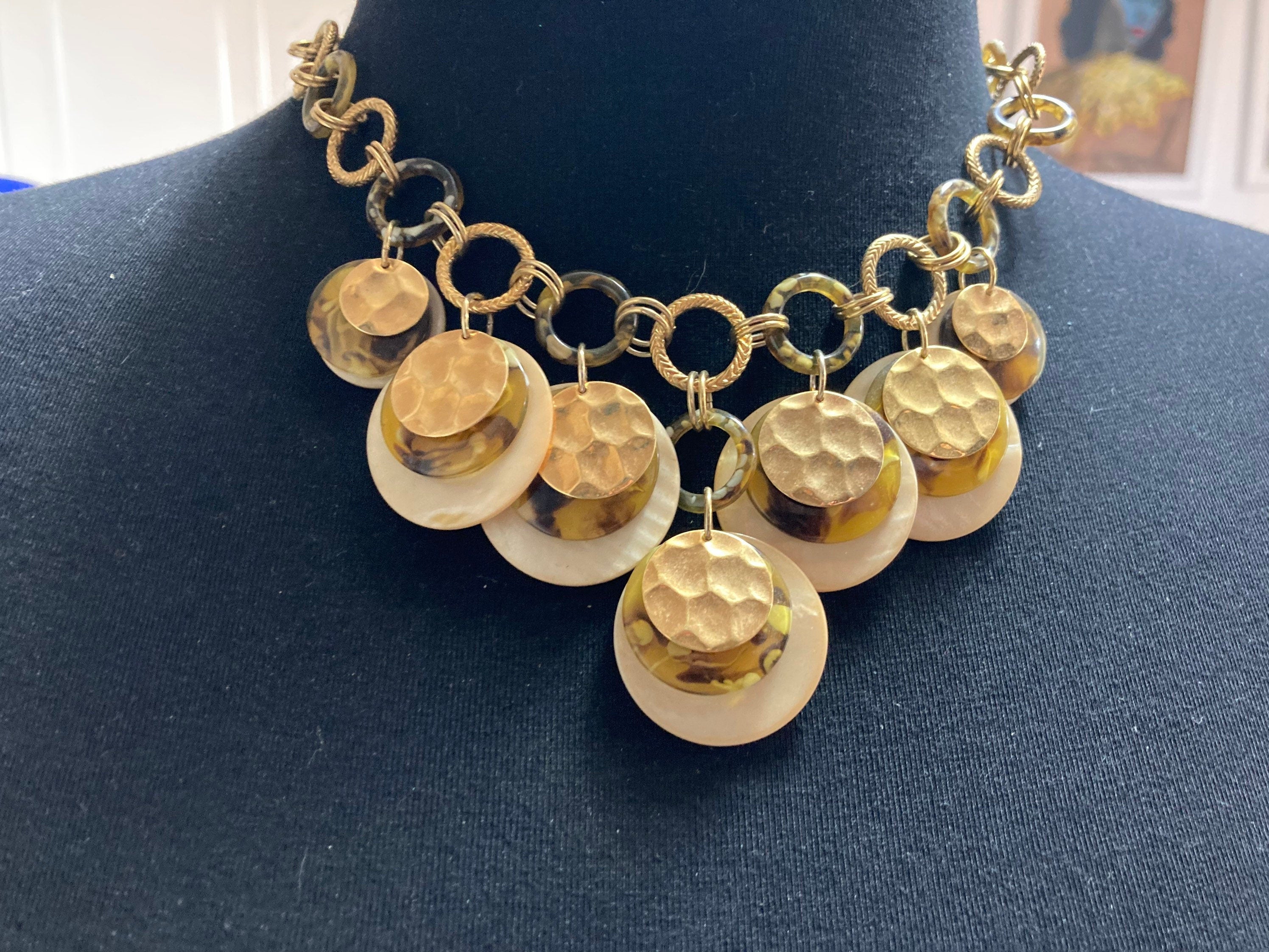 Signed Joan rivers gold tone faux tortoiseshell cream disc Bib necklace