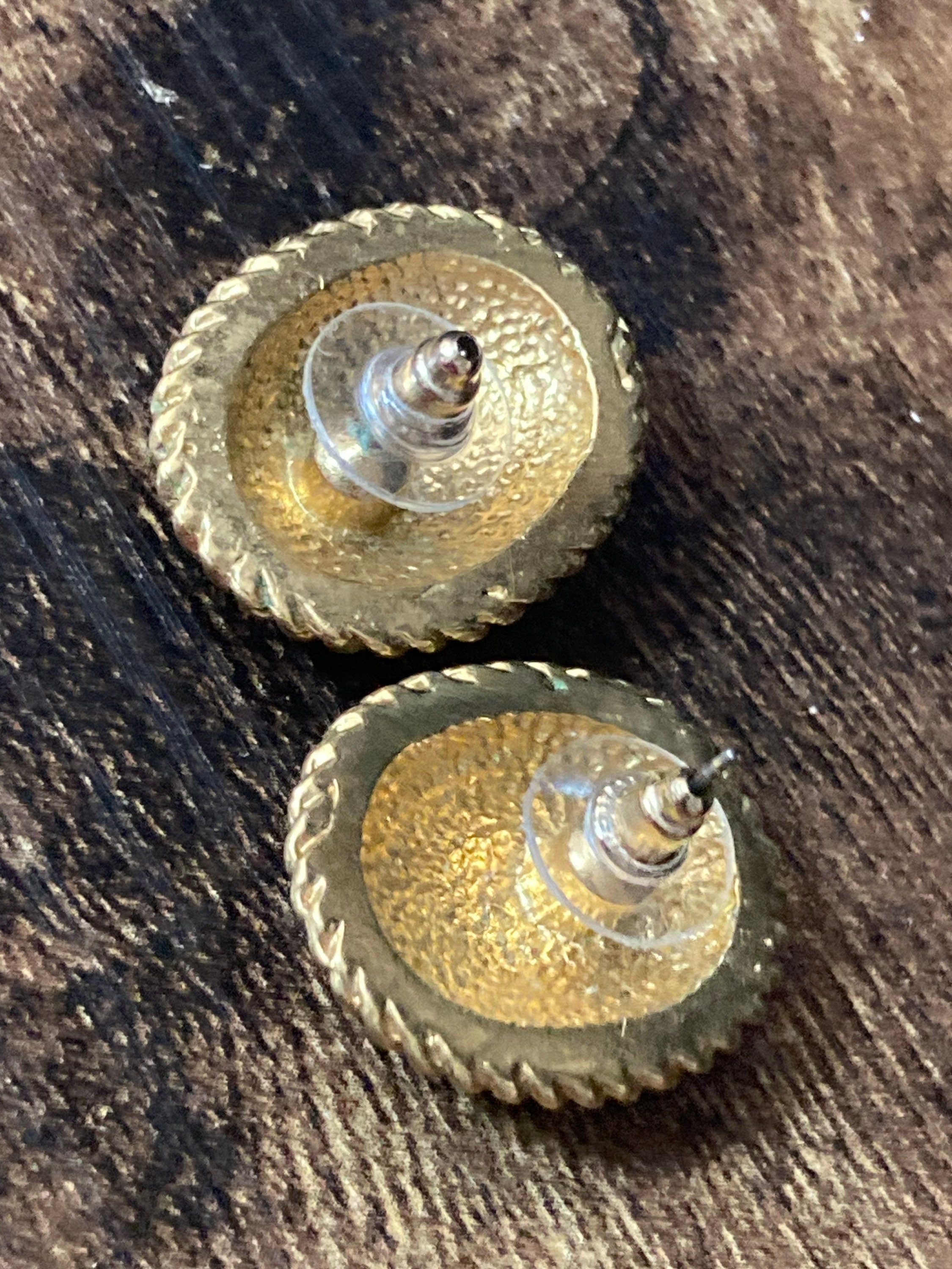 Vintage gold tone olive green enamel beige cream Oval pair stud earrings