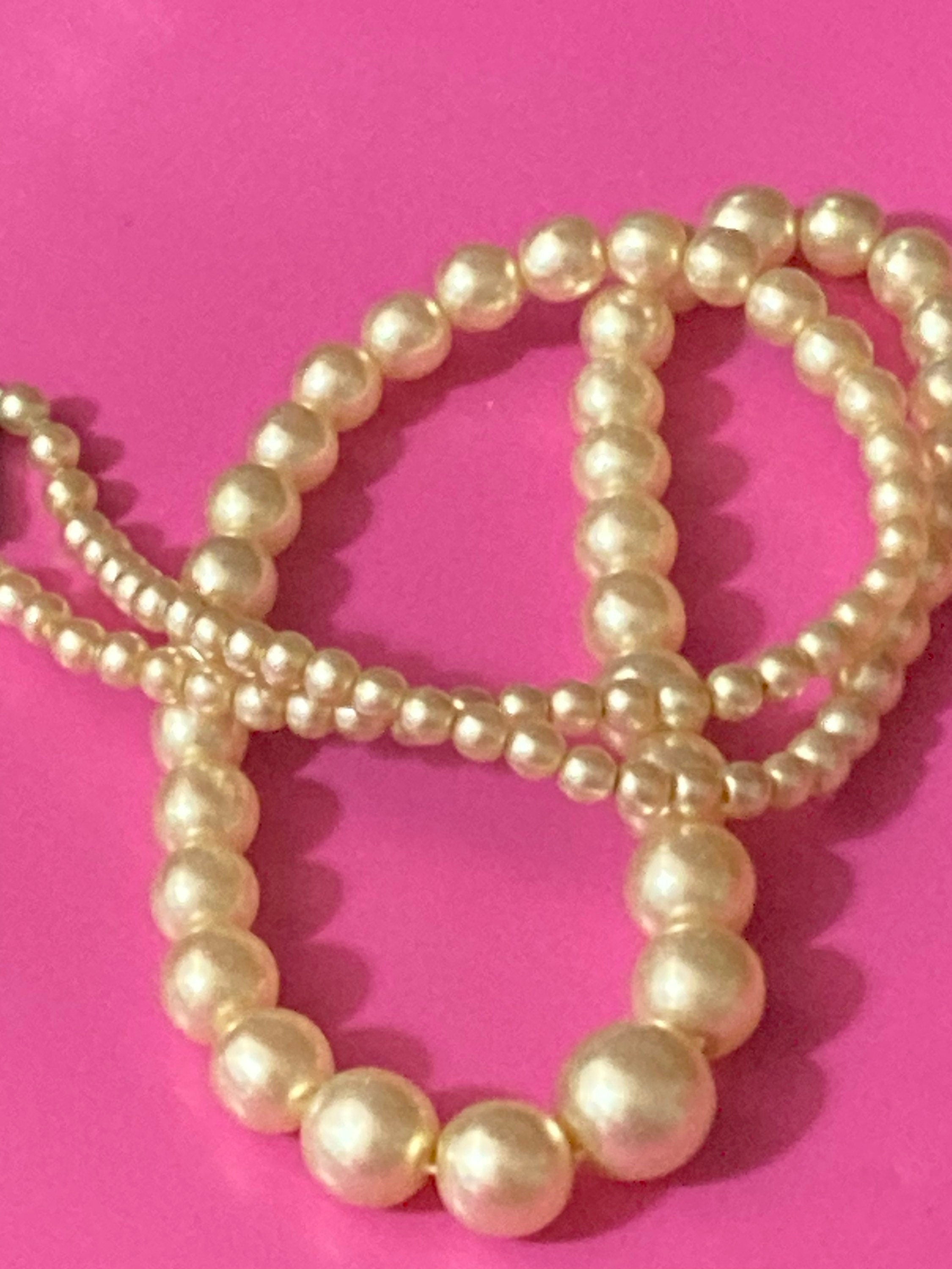 Graduated cream glass faux individually knotted pearl necklace short choker length 43cm