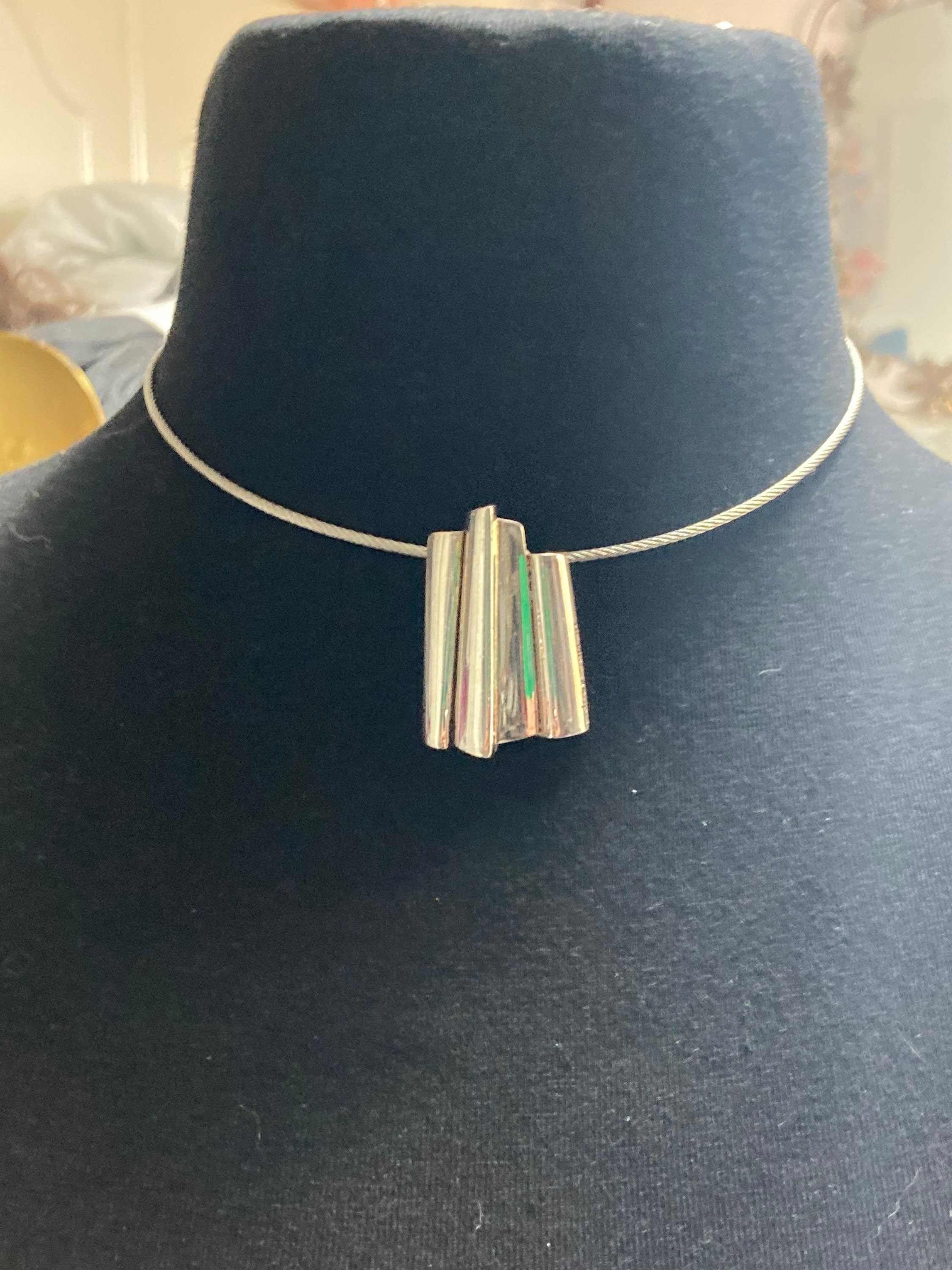 Signed Sidney Carron silver iconic abstract pendant necklace and clip on earrings French designer
