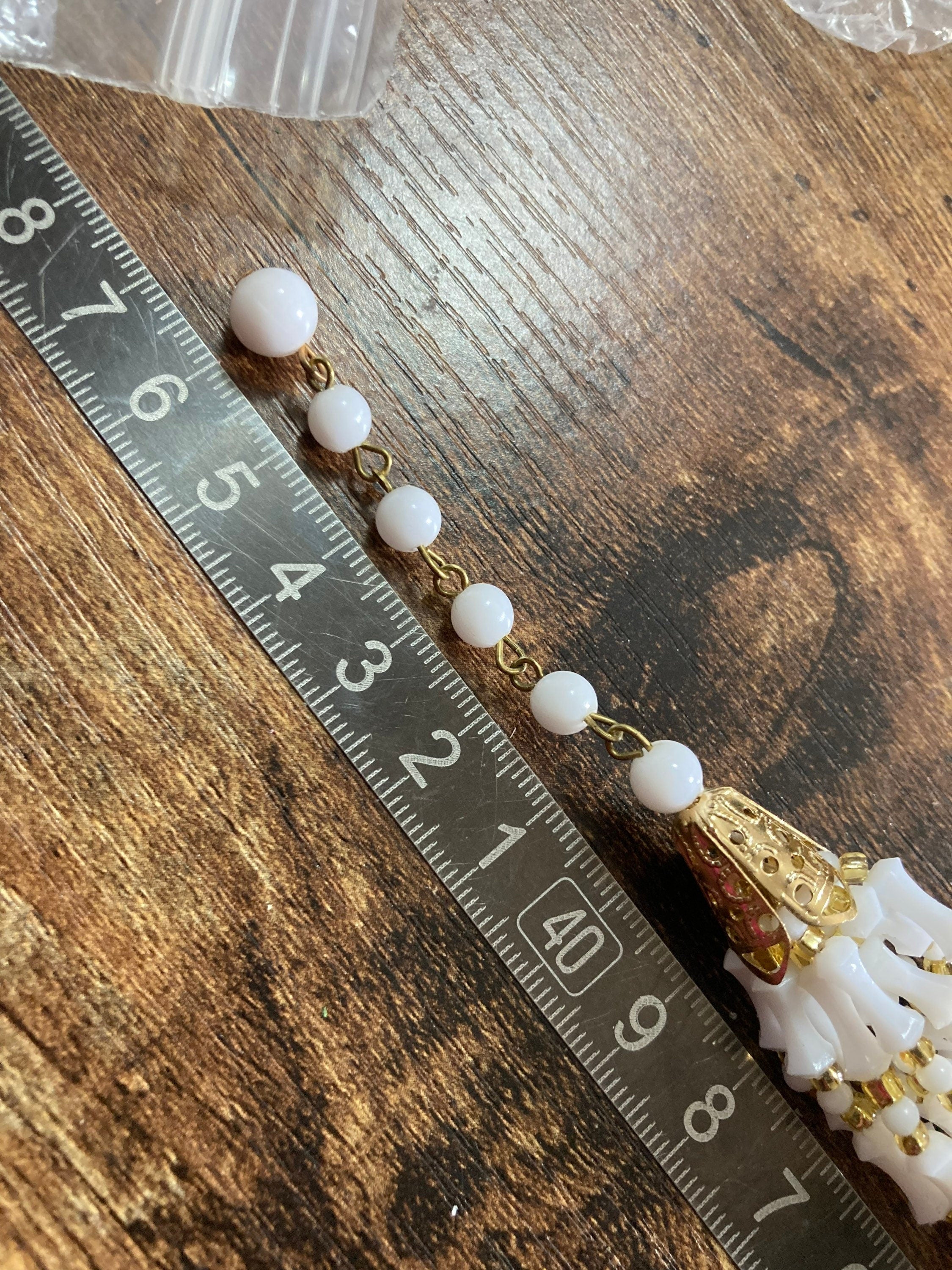 SIGNED HONG KONG Mid century white gold plastic beaded multi strand choker necklace