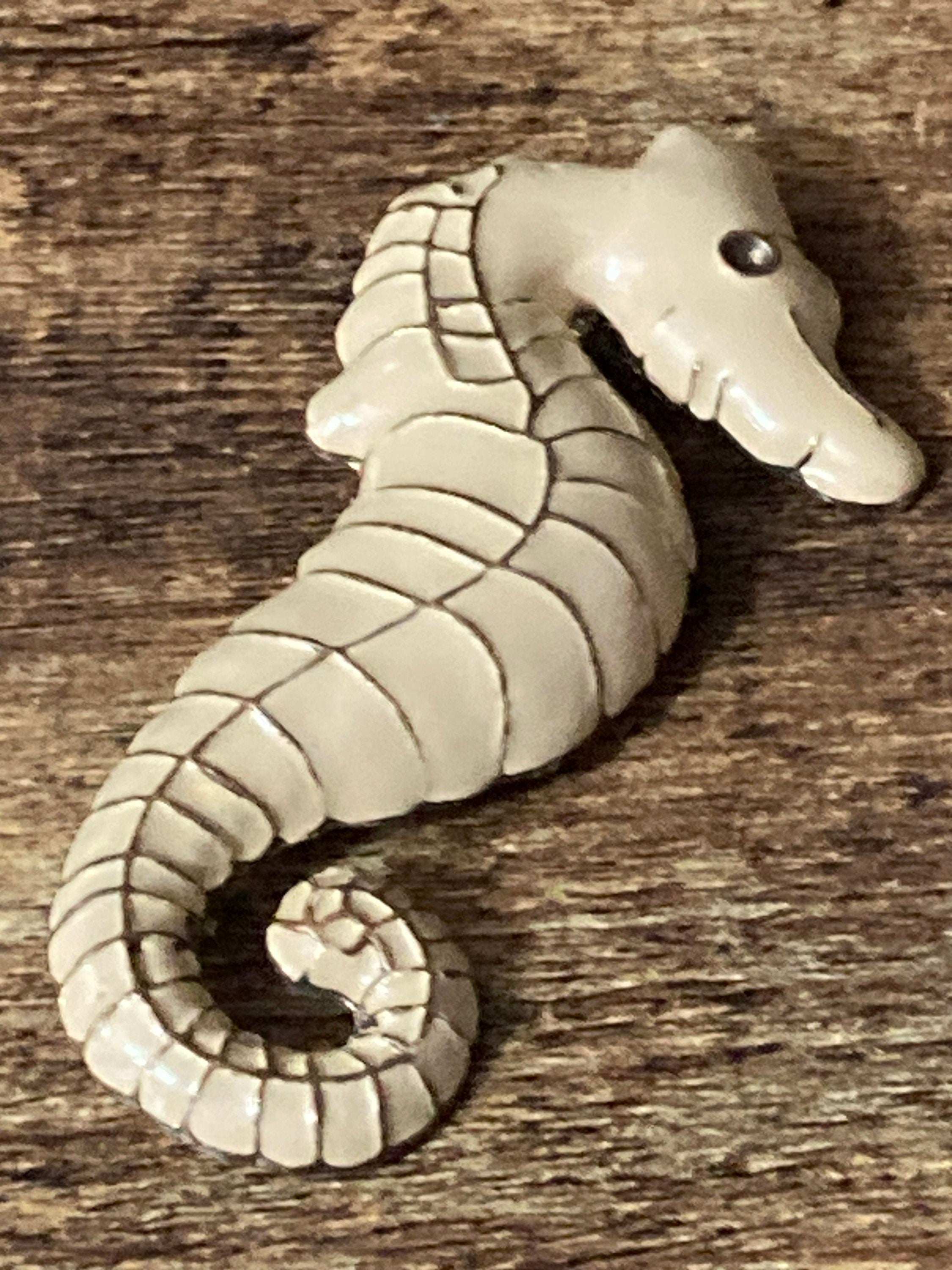 Oversized 7cm Vintage cream enamel and gold tone seahorse brooch