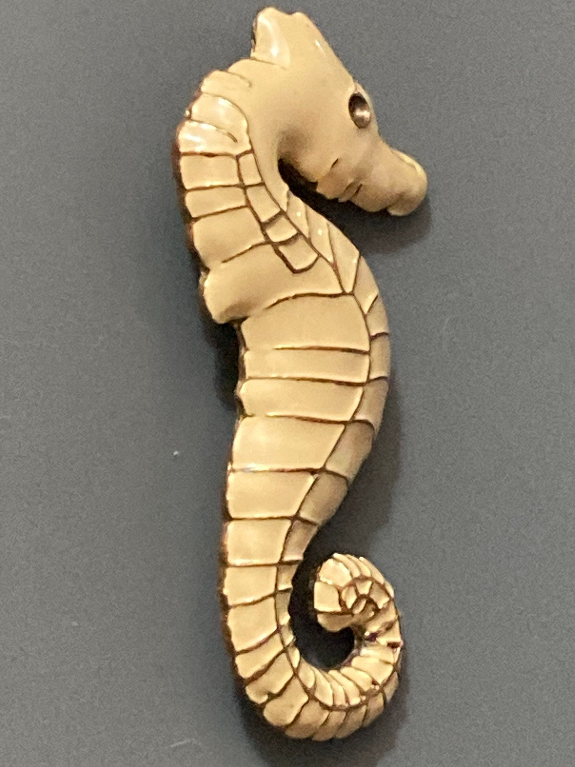 Oversized 7cm Vintage cream enamel and gold tone seahorse brooch