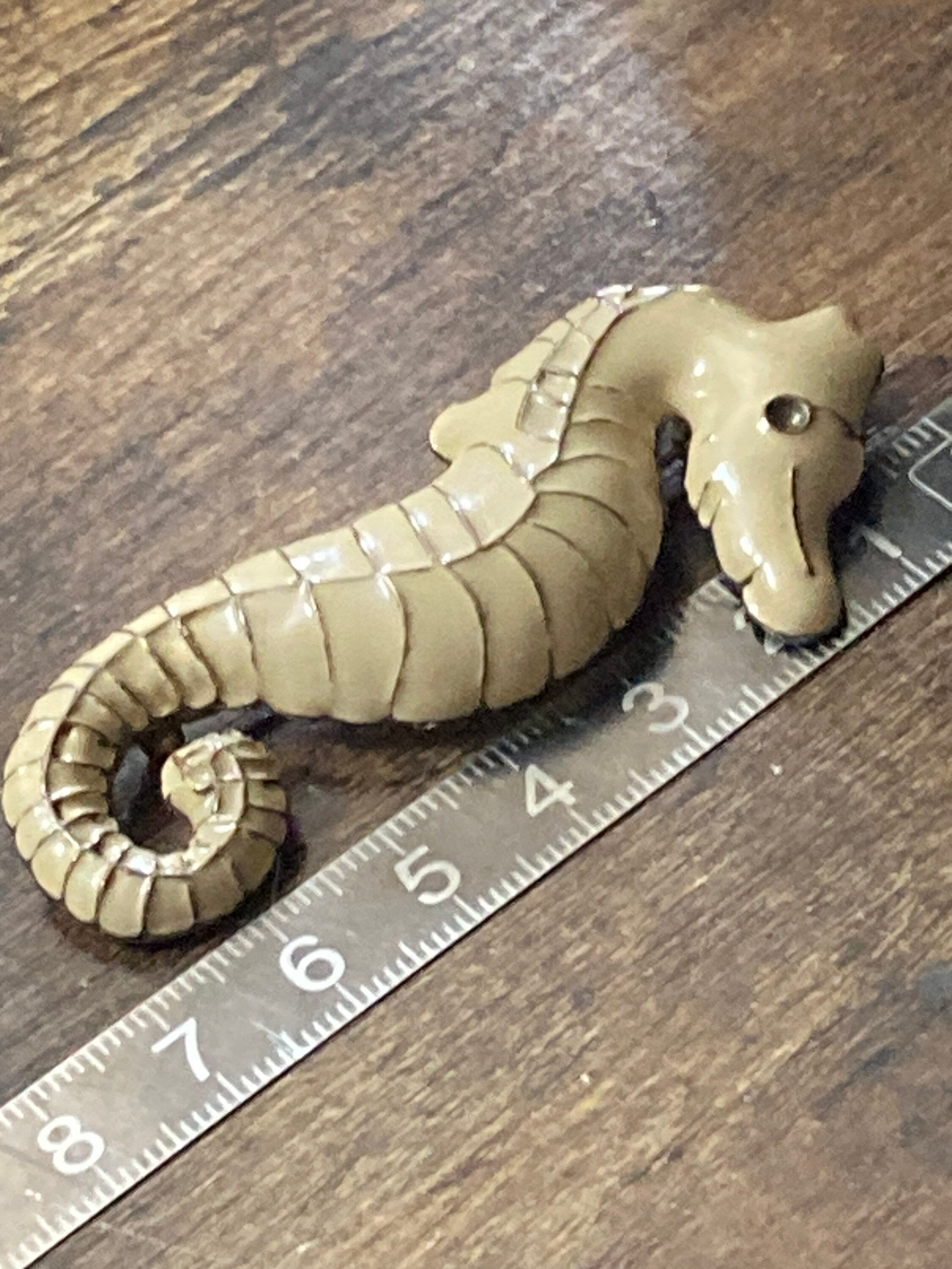 Oversized 7cm Vintage cream enamel and gold tone seahorse brooch