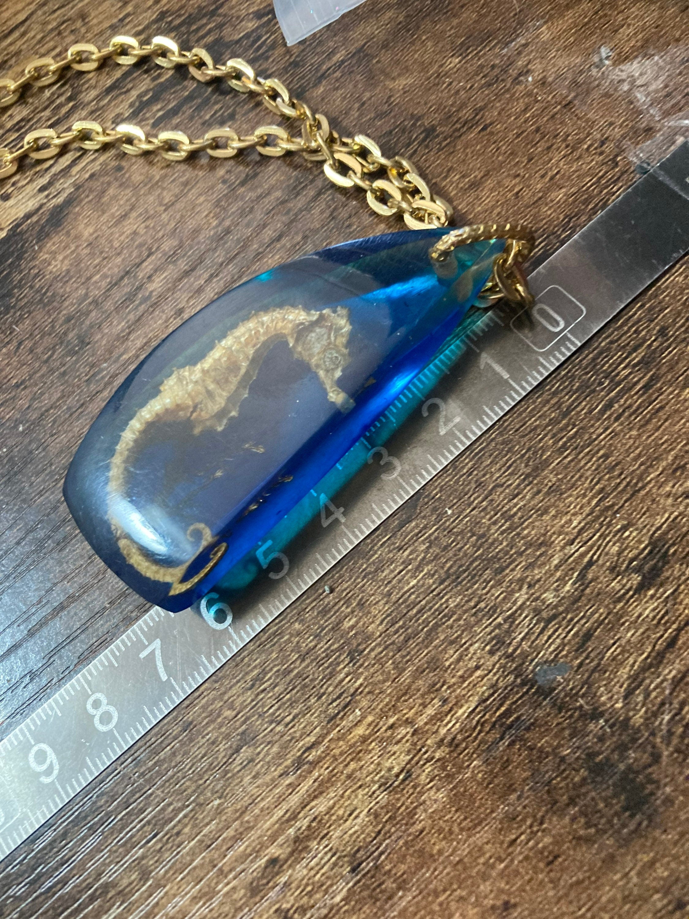 Vintage celluloid acrylic 1970s blue plastic seahorse pendant necklace on 64cm chain