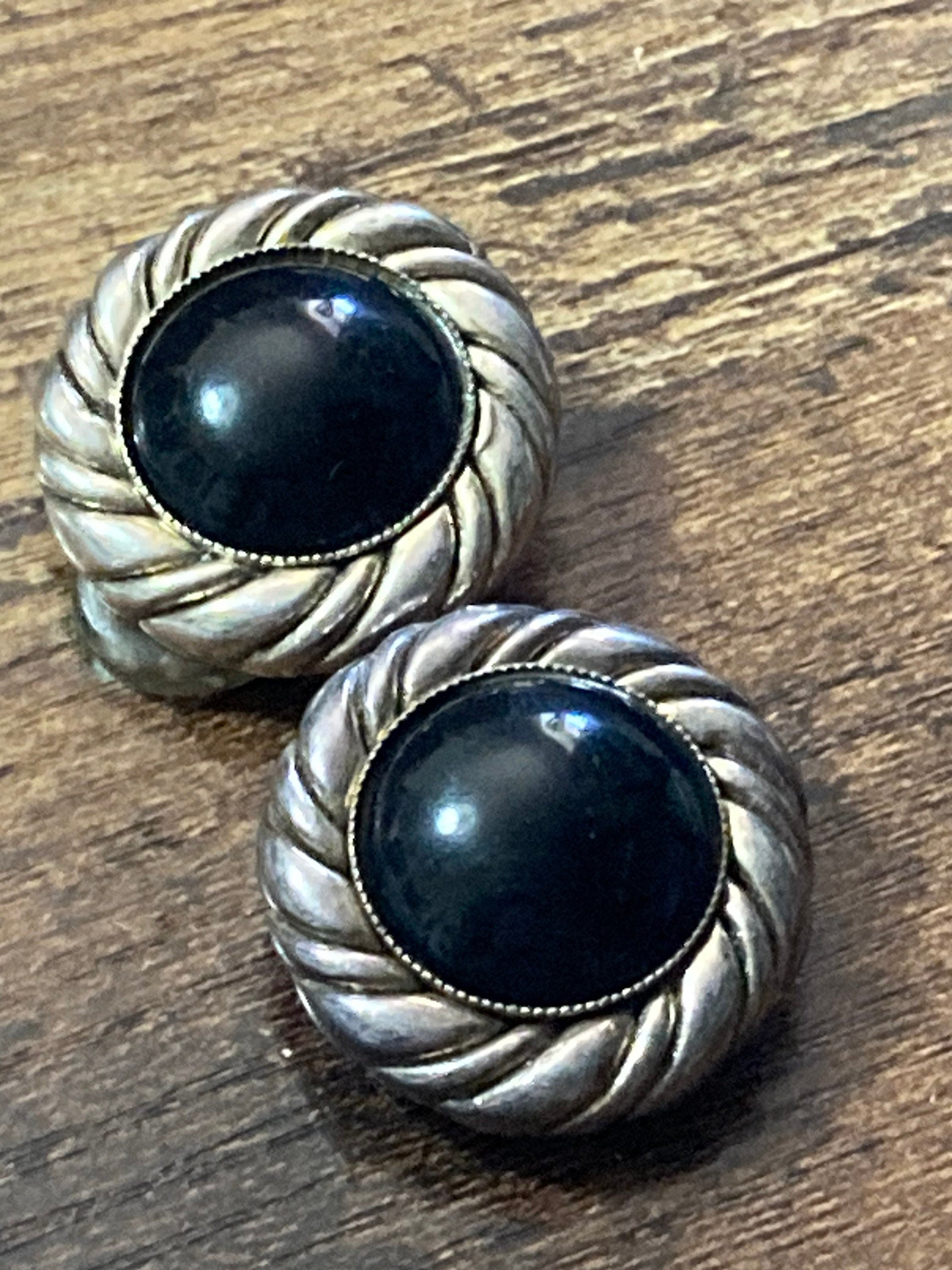 Signed UNE LIGNE Paris Oversized 2.5cm round black & silver tone clip on stud earrings