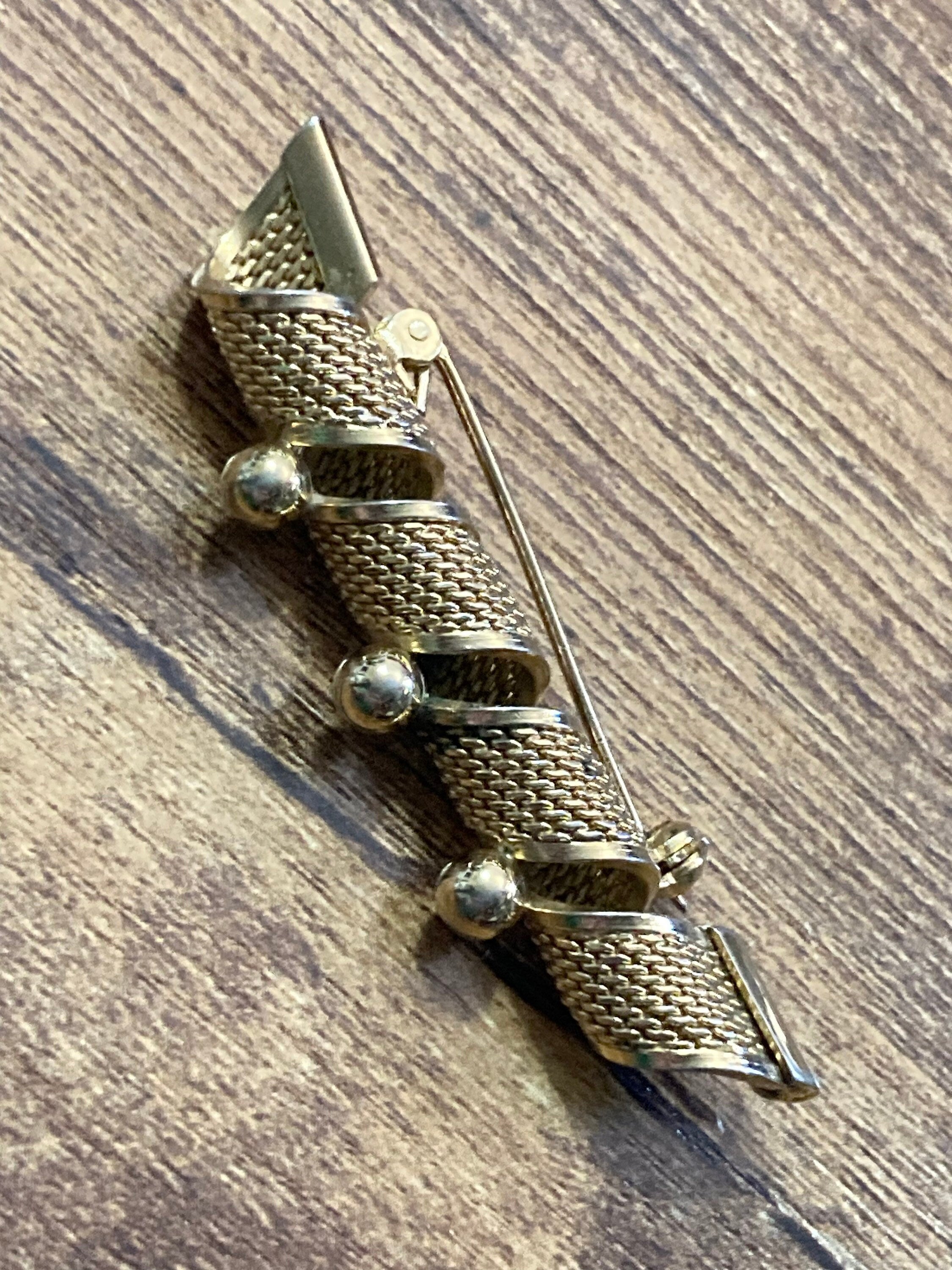 gold tone modernist filigree bar brooch with balls 6cm long