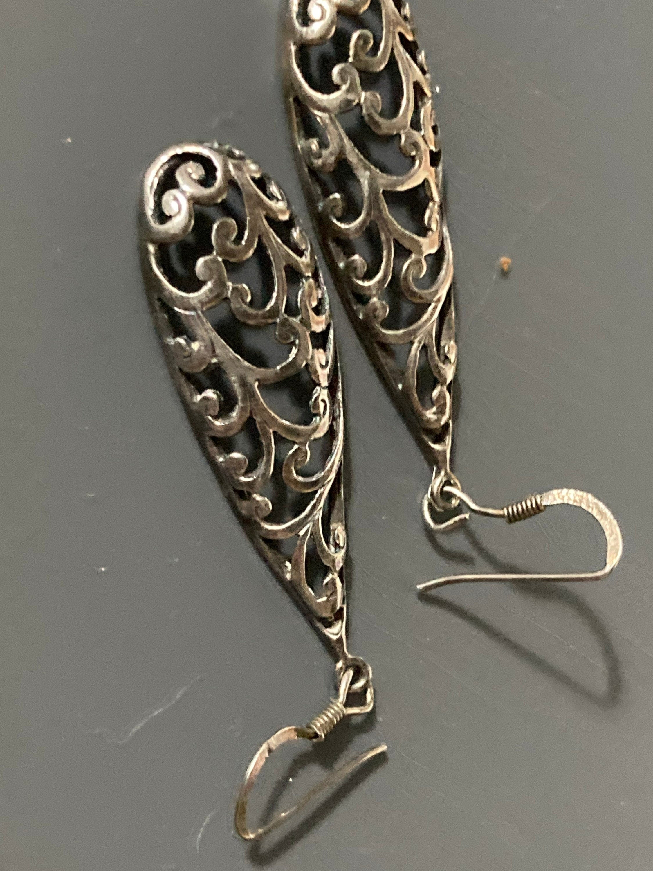 Art Nouveau style Sterling 925 Silver dangly Earrings Pierced cut out work